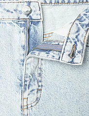 Gestuz - KailyGZ HW wide jeans - leveälahkeiset housut - light blue washed - 2