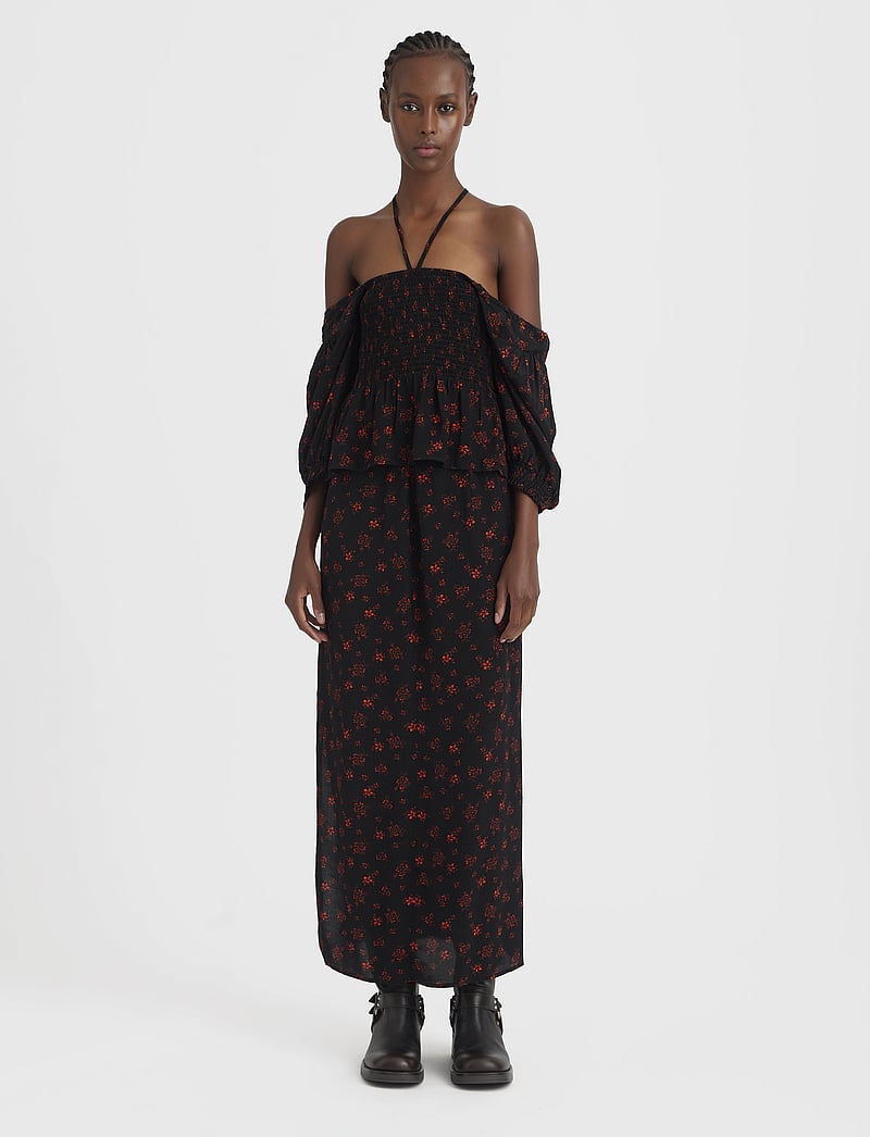 Gestuz - SanvieGZ P blouse - kortærmede bluser - ditsy black and red flower - 3