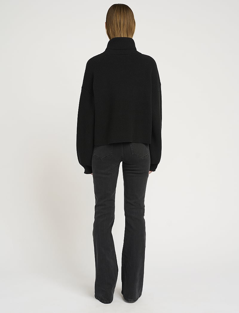 Gestuz - MebaGZ short pullover - rullekraver - black - 4