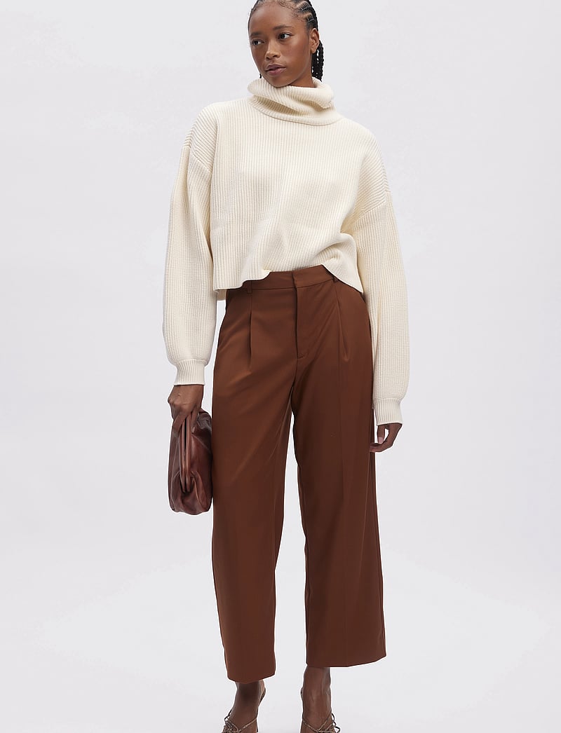 Gestuz - MebaGZ short pullover - kõrge kaelusega kudumid - egret - 3