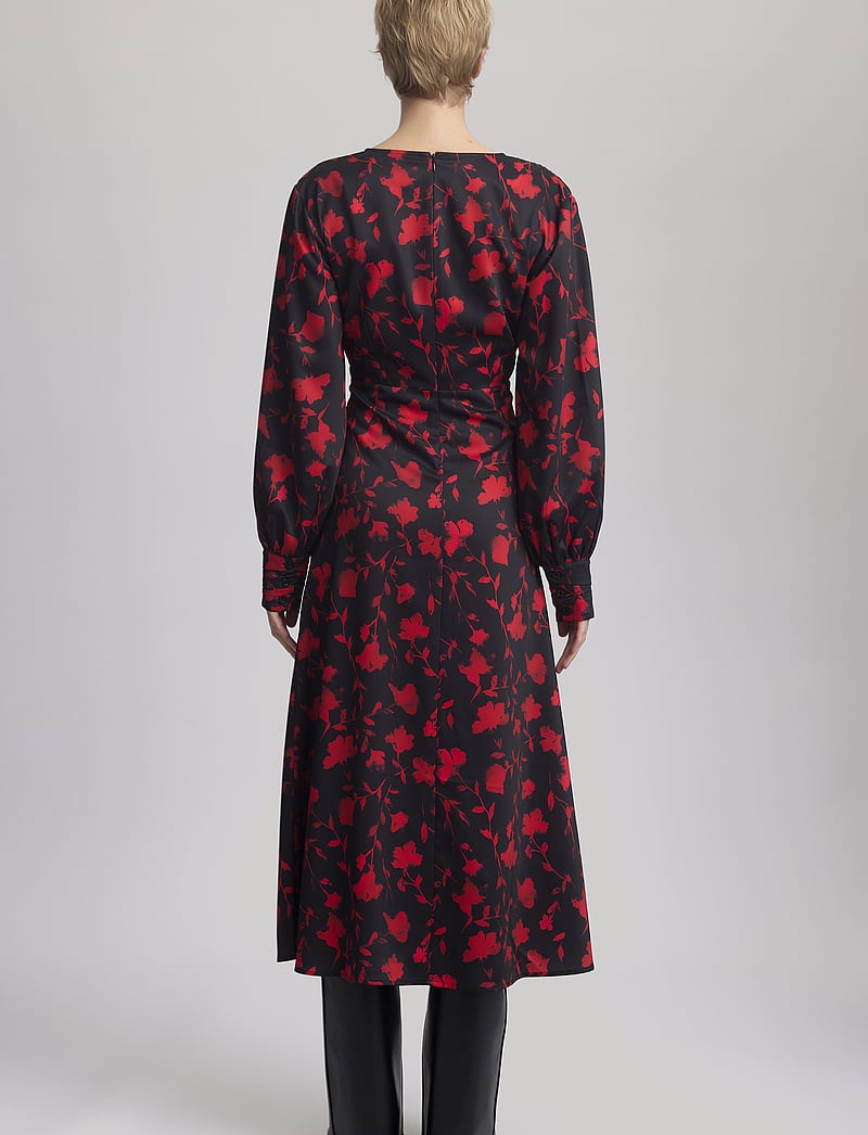 Gestuz - DilaraGZ P dress - midikleider - red shadow flower - 4