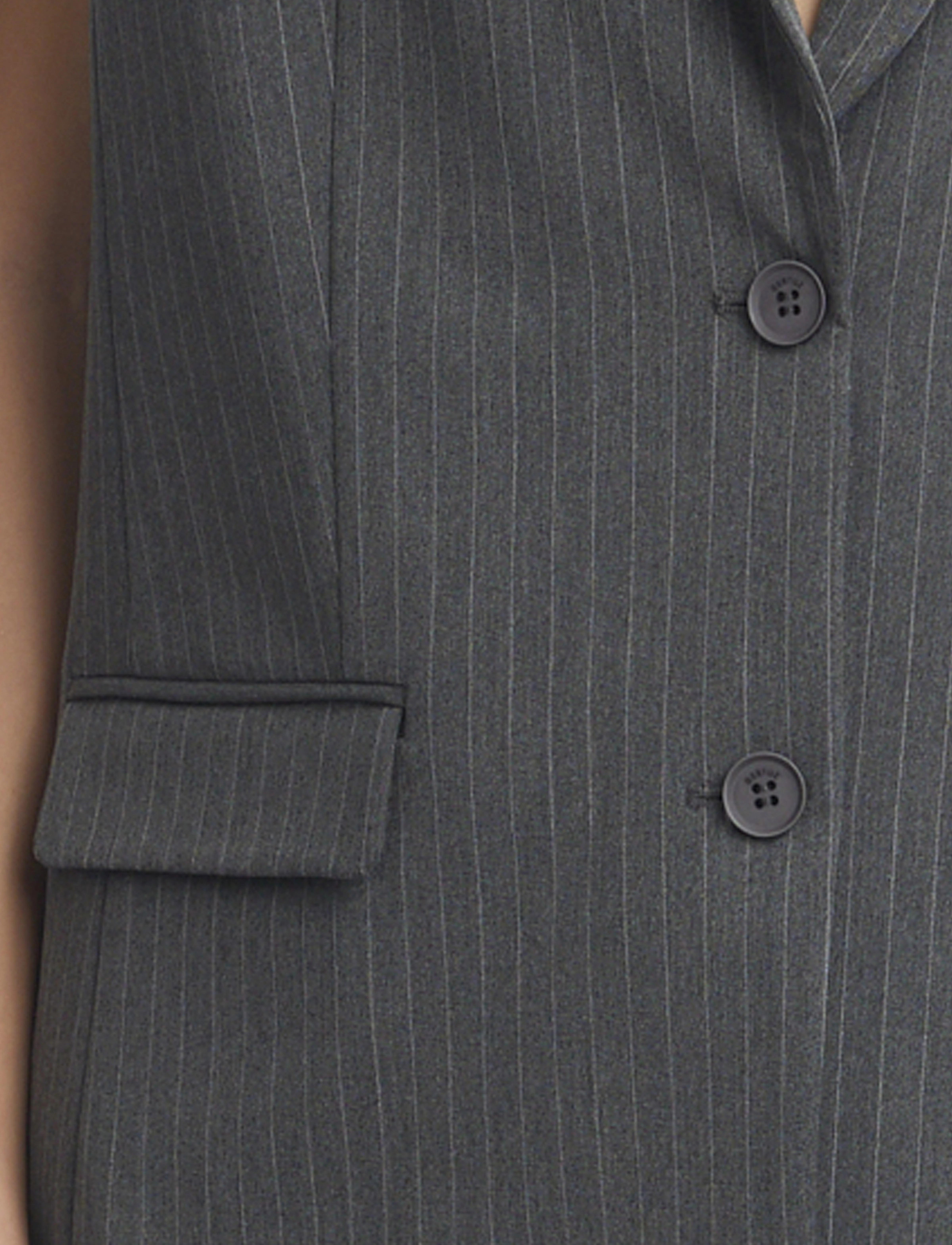 Gestuz - JoelleGZ mel. pinstripe waistcoat - Ärmellose blazer - grey pinstripe - 5