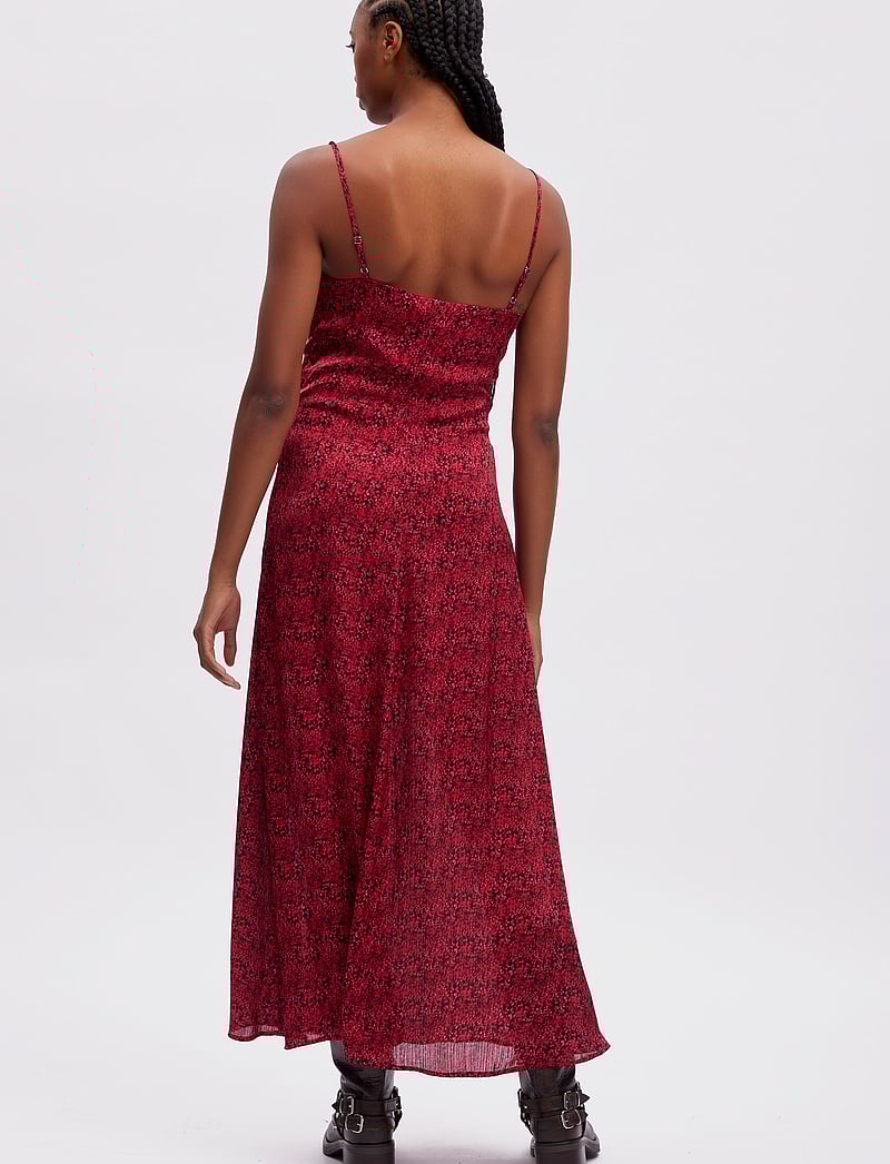 Gestuz - DeepaGZ P slip dress - slip dresses - pink ditsy flower - 4