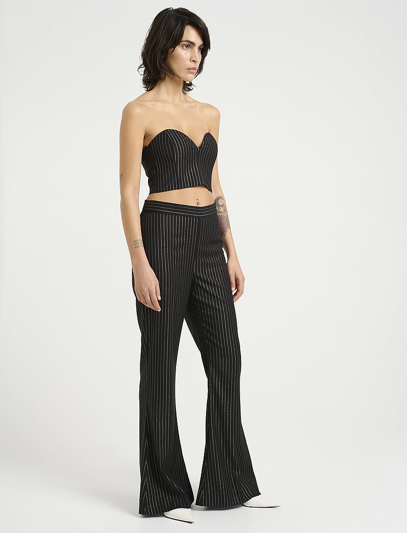 Gestuz - CaylinaGZ HW pants - alt laiad püksid - blackpinstripe lurex - 3