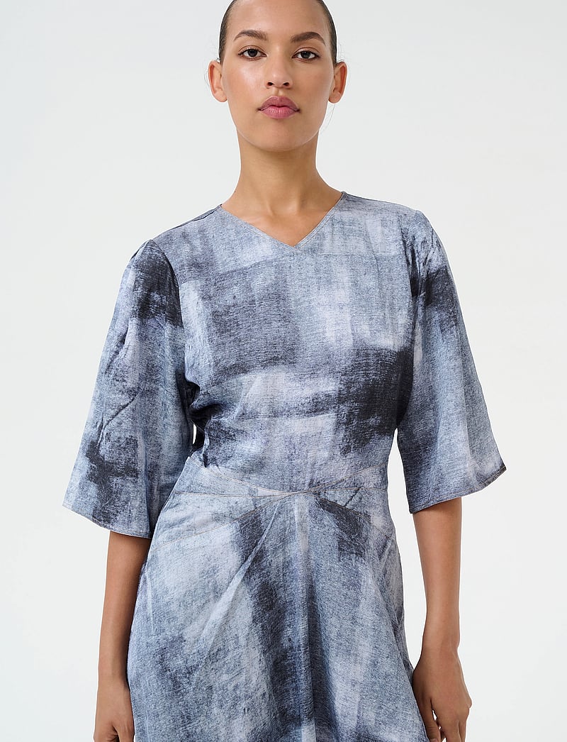 Gestuz - AreenGZ P dress - midi kjoler - blue denim - 3