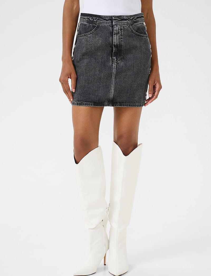 Gestuz - ZuvaGZ short skirt - jeansröcke - dark grey washed - 0