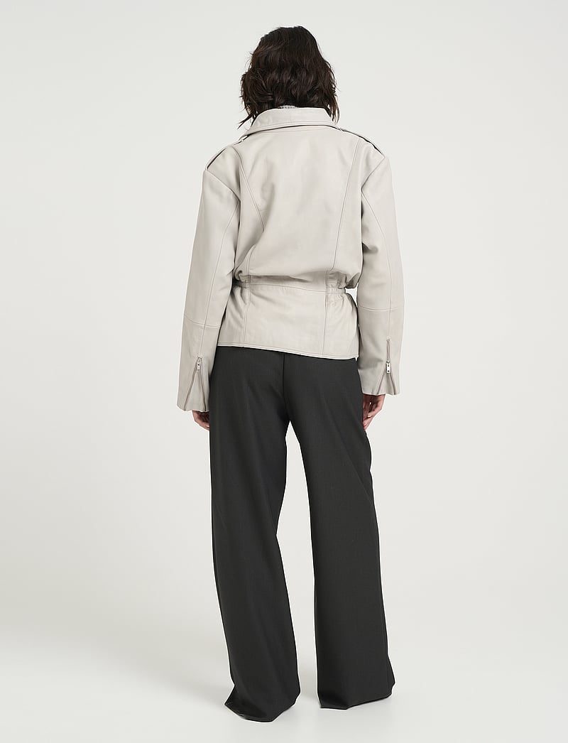 Gestuz - TiaGZ jacket - frühlingsjacken - white onyx - 4