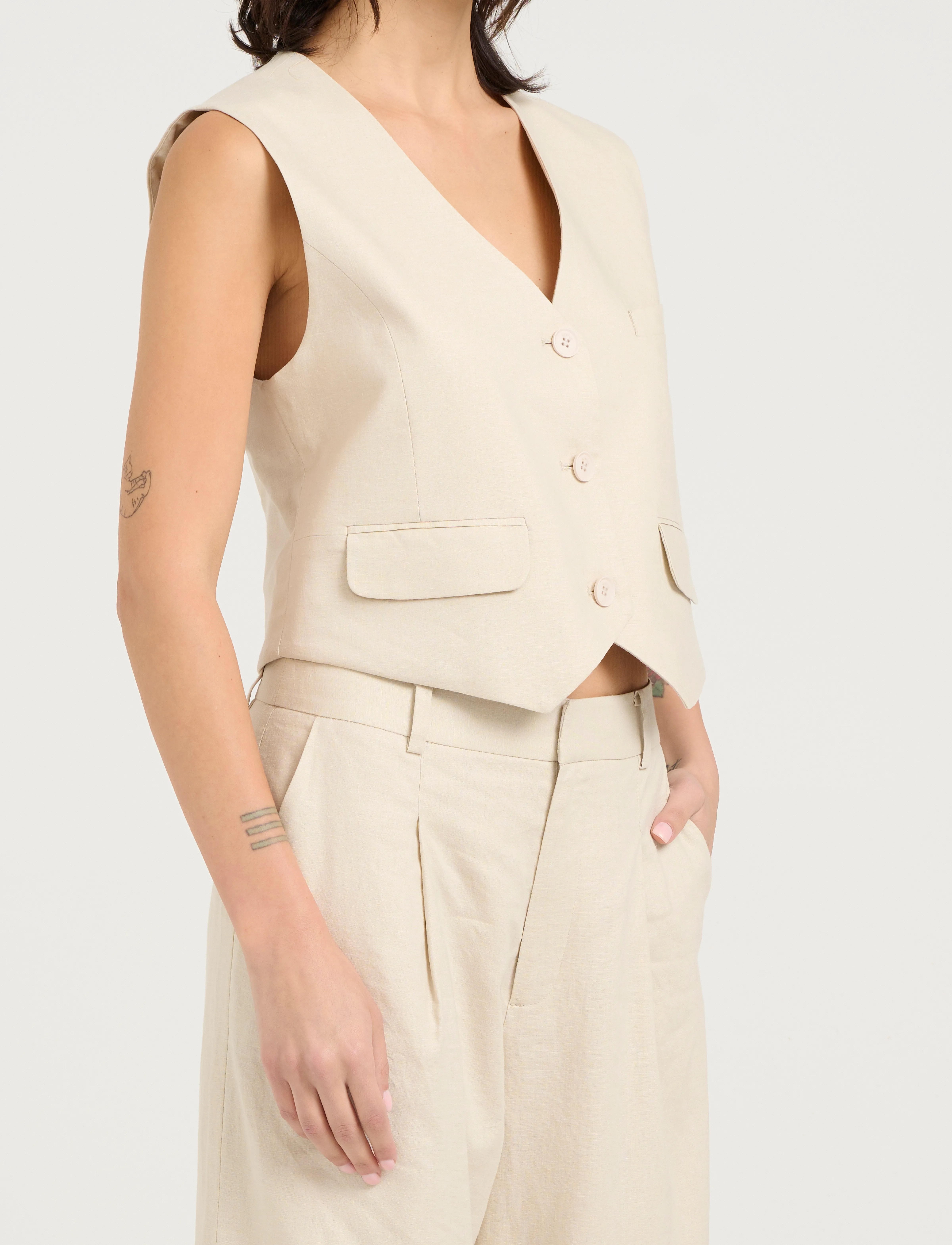 Gestuz - ElarahGZ linen waistcoat - vester - ancient scroll - 4