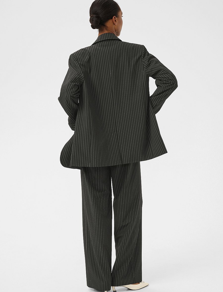 Gestuz - JoelleGZ pinstripe blazer 2.0 NOOS - yfirstærðar blazer - black pinstripe - 4