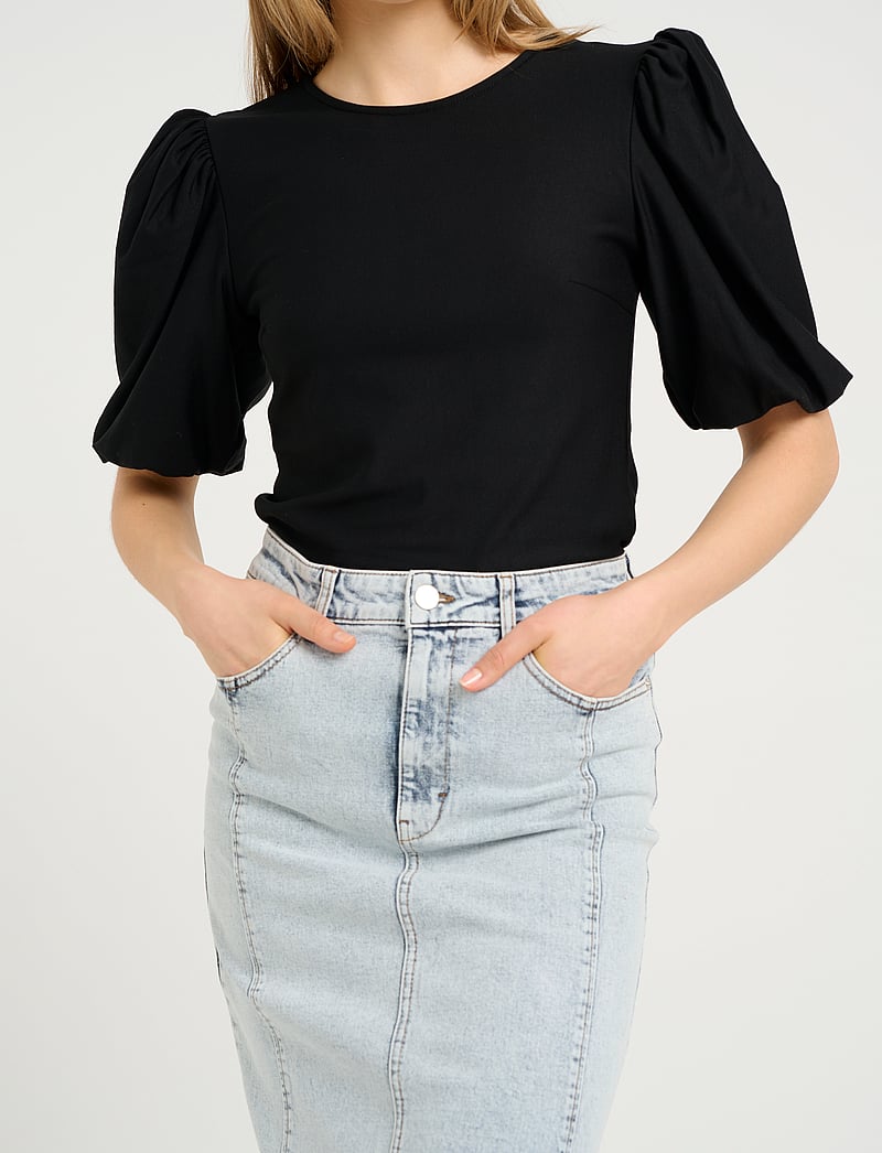 Gestuz - RifaGZ balloon blouse - blouses à manches courtes - black - 5