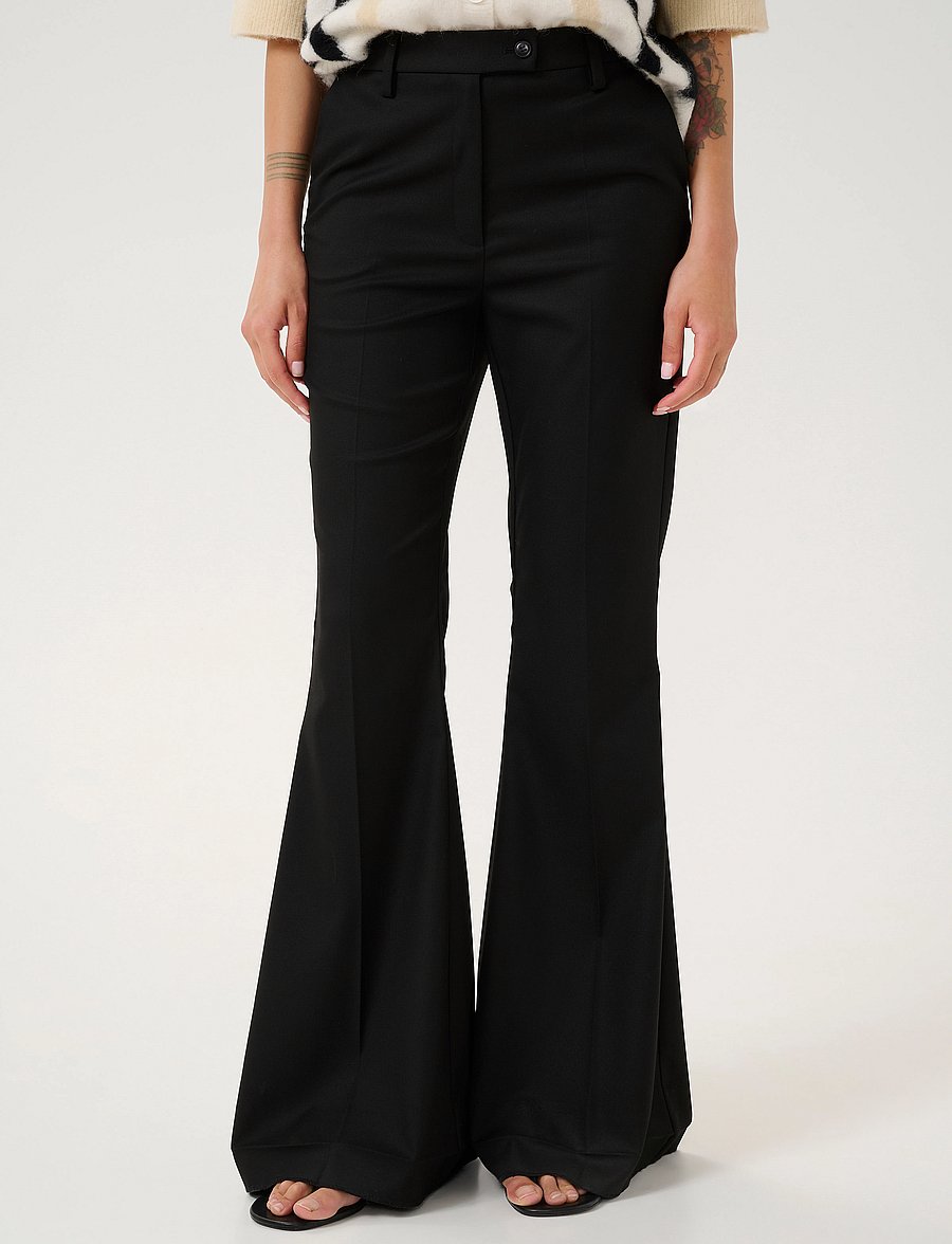 Gestuz - GZpauline HW flared pants - black - 0