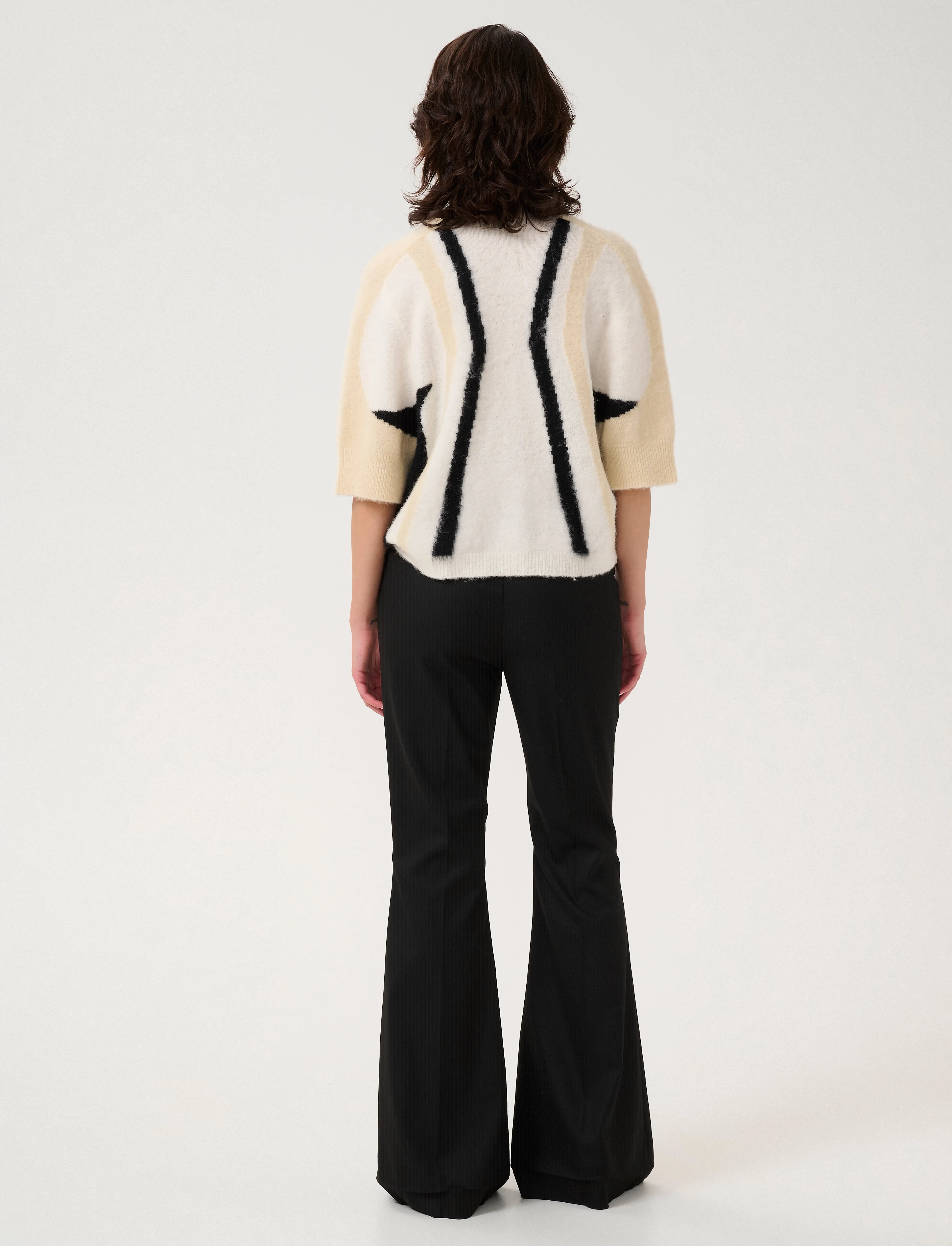 Gestuz - GZpauline HW flared pants - black - 3