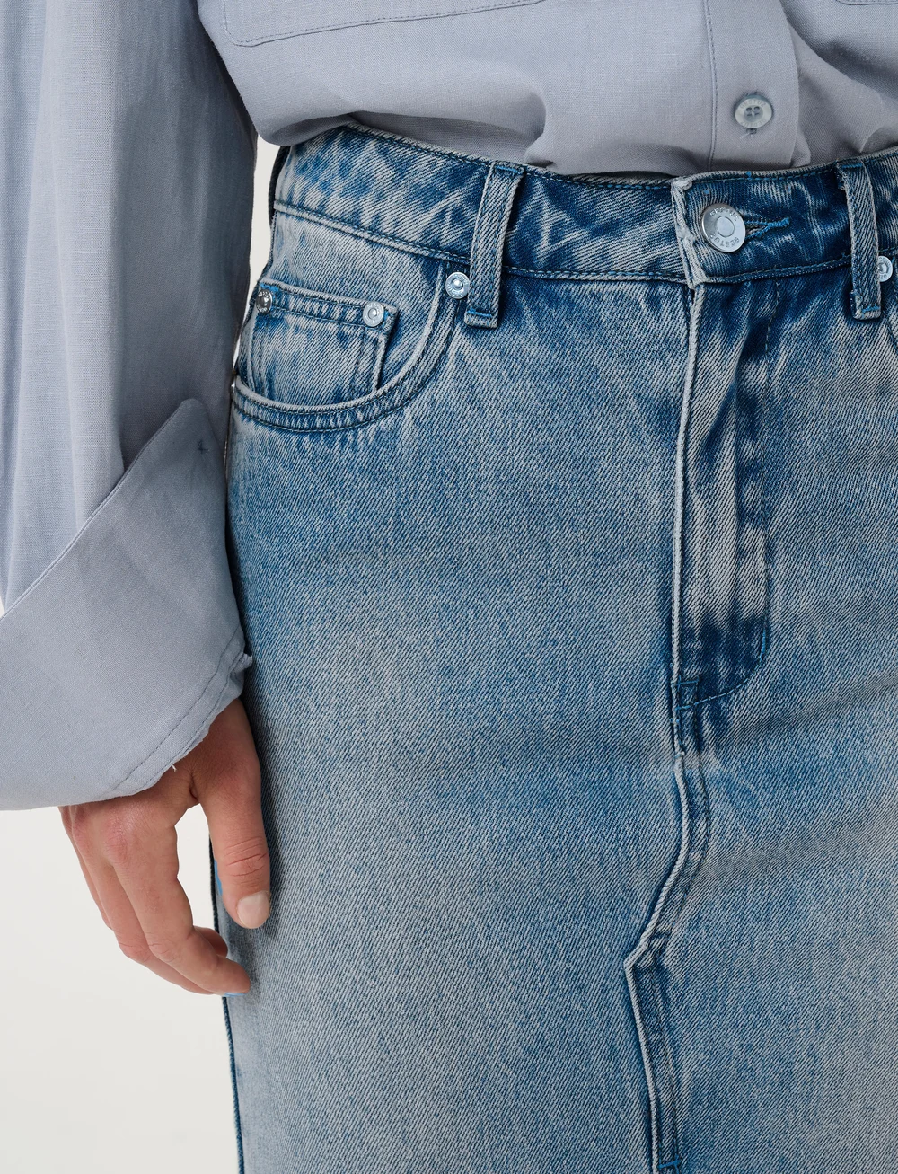 Gestuz - GZlayza pencil skirt - jeanskjolar - mid blue vintage wash - 3