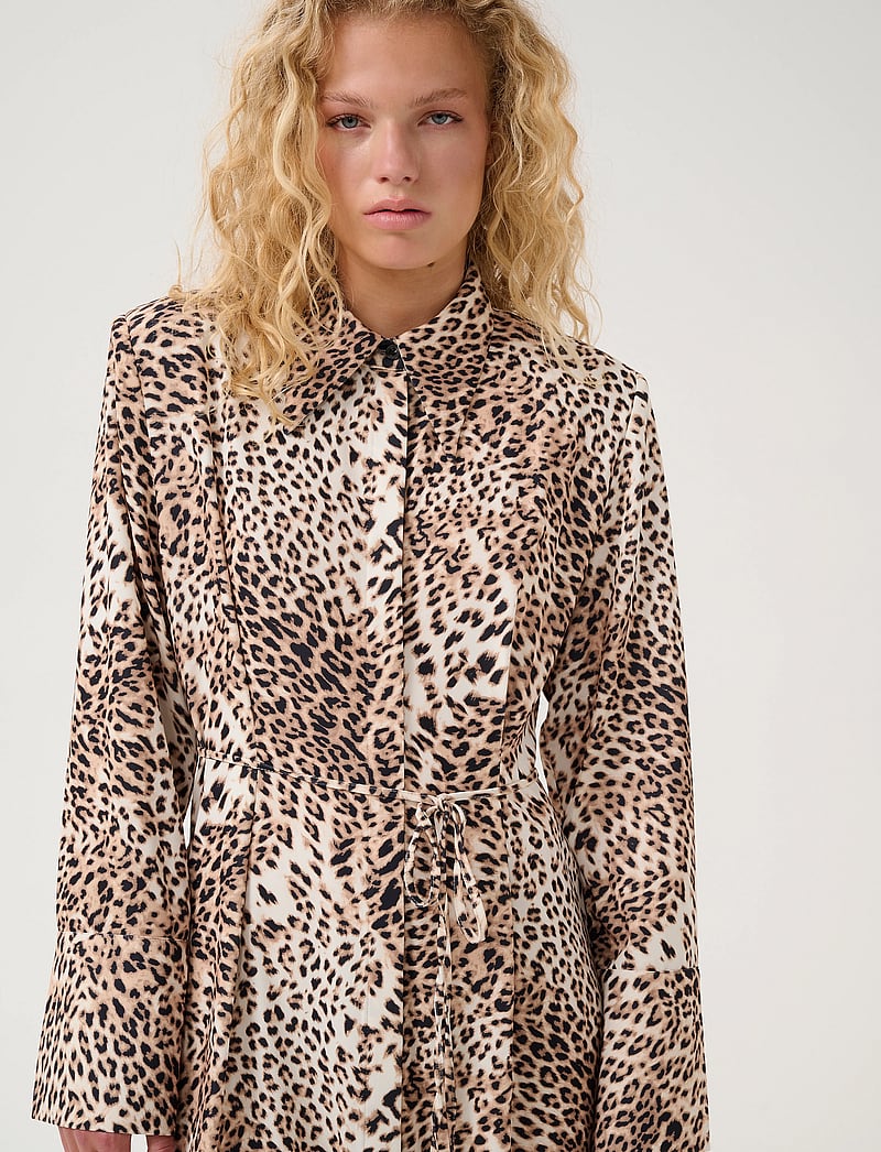 Gestuz - GZmareen P LS dress - skjortekjoler - light leopard - 0