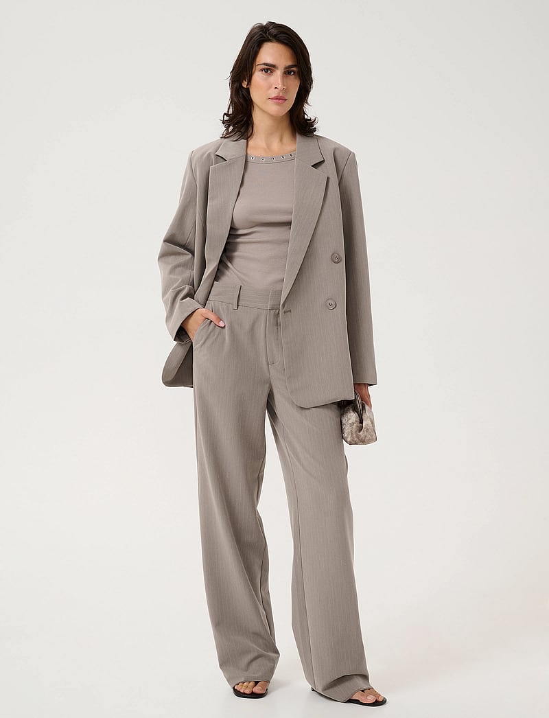 Gestuz - GZjoelle mel. pinstripe blazer 2.0 - zweireihige blazer - rock ridge pinstripe - 3