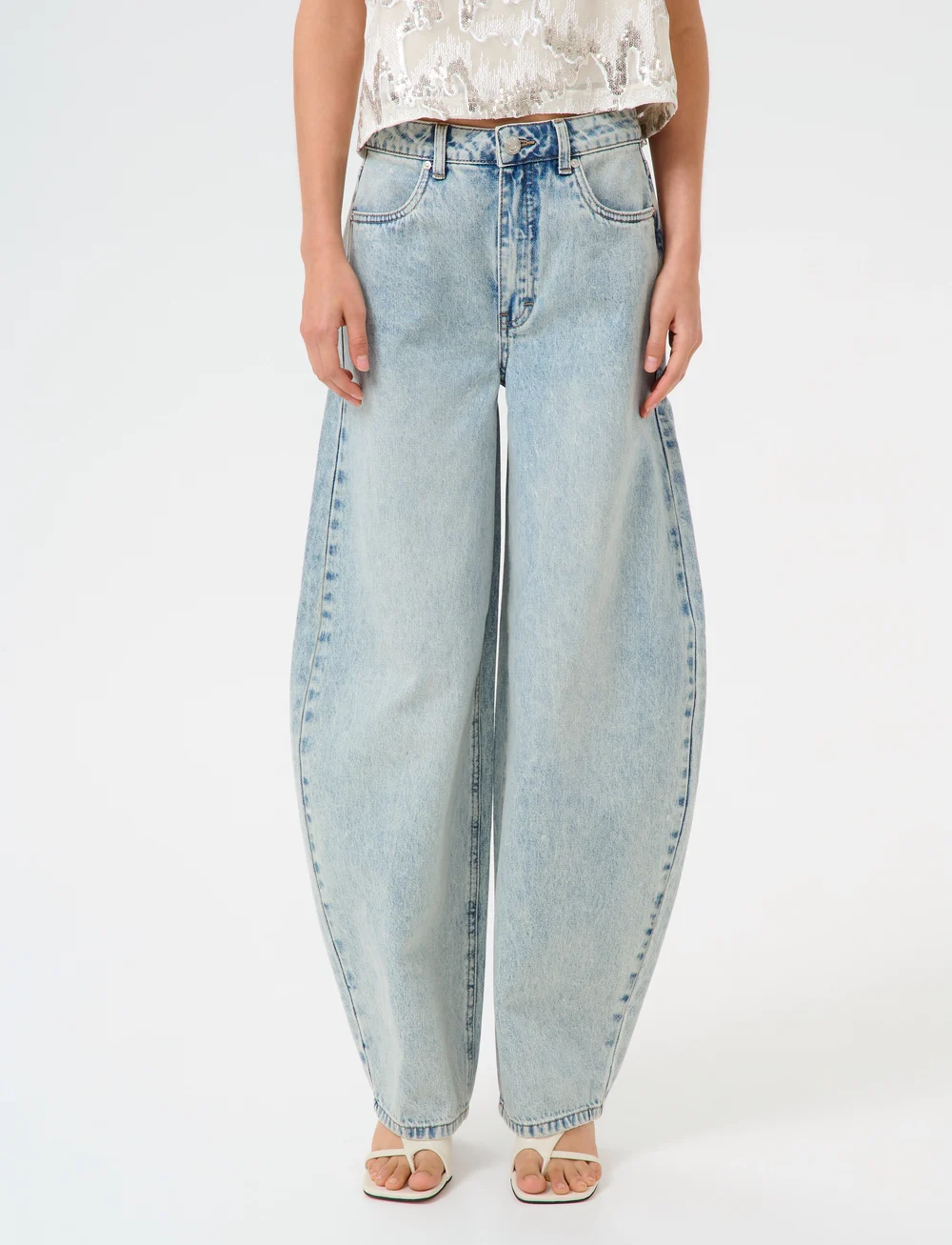 Gestuz - GZasher HW barrel jeans - barrel lõikega teksad - mid acid wash - 0