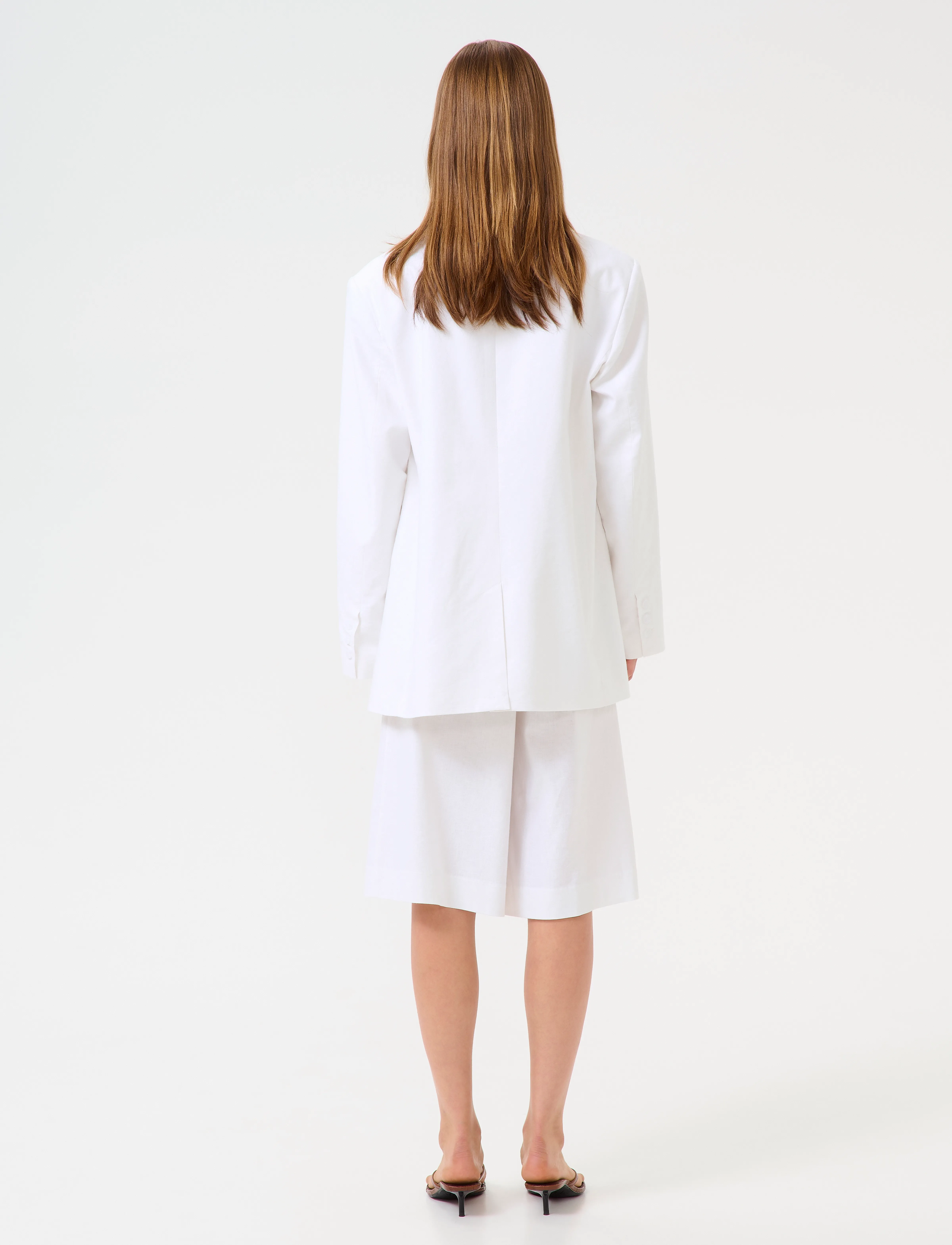 Gestuz - GZizza linen MW shorts - casual shorts - bright white - 4