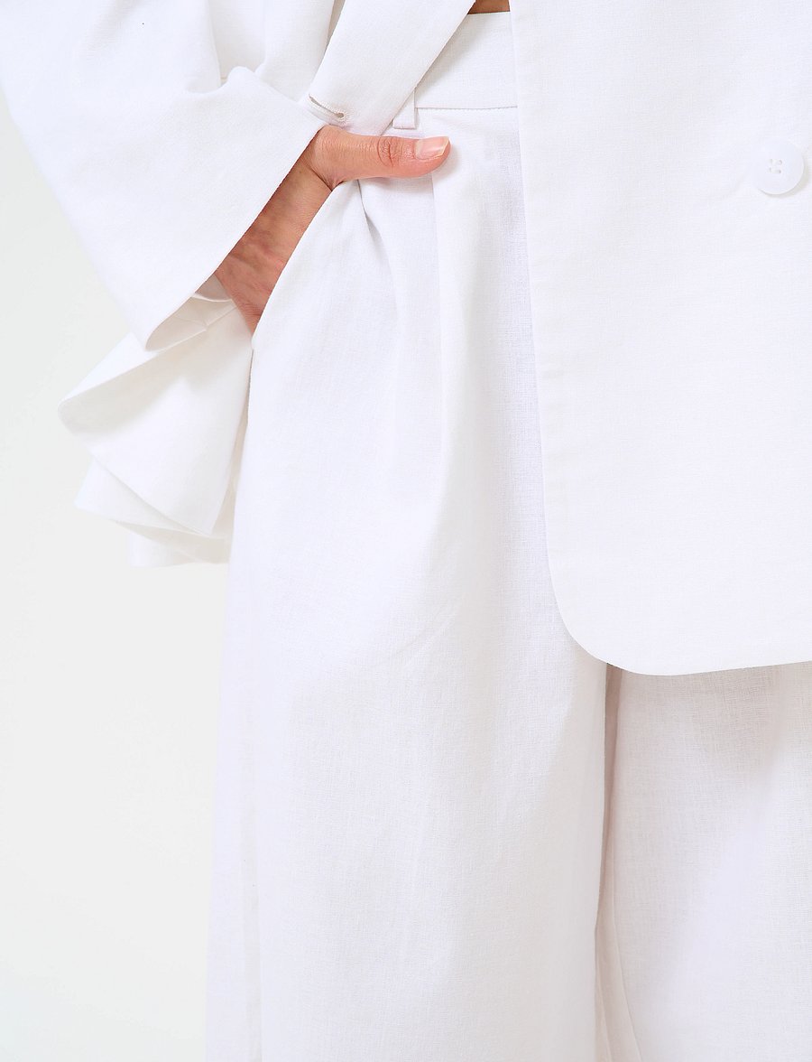Gestuz - GZizza linen MW shorts - vabaaja lühikesed püksid - bright white - 5
