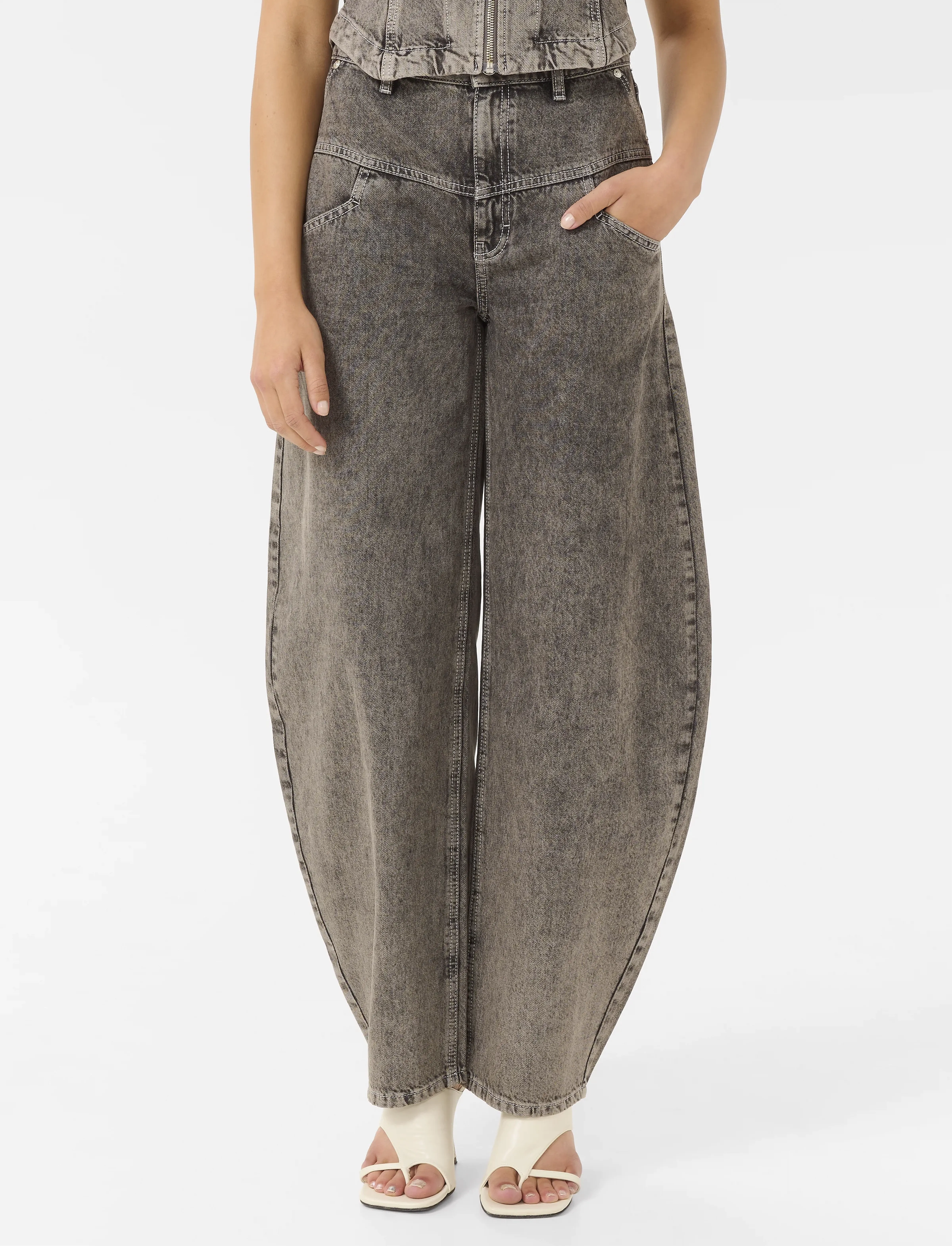 Gestuz GZjosie HW barrel jeans - Tøj - GREIGE DENIM WASH / grey
