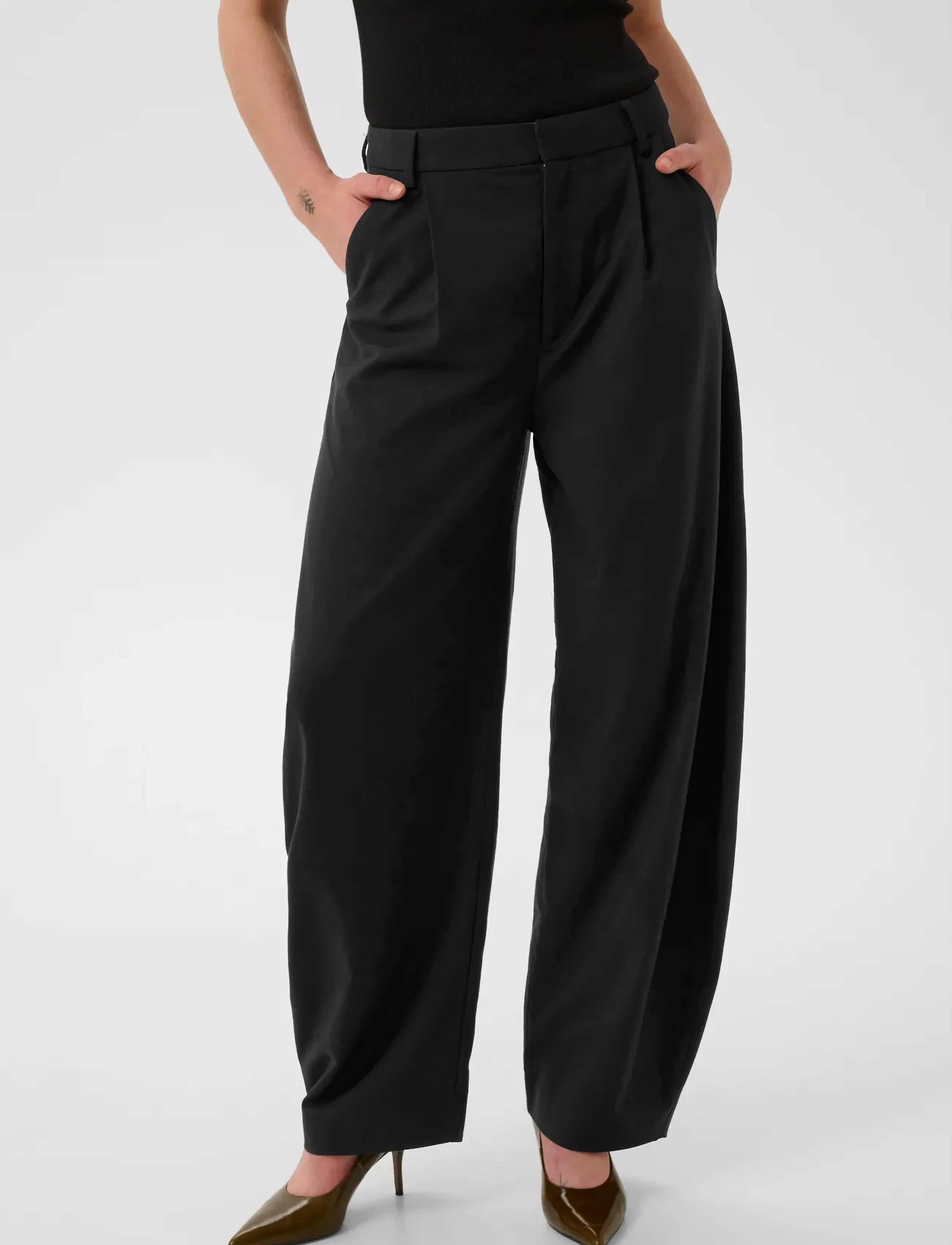 Gestuz GZcallia MW barrel pants - Transitional Layering - BLACK / black