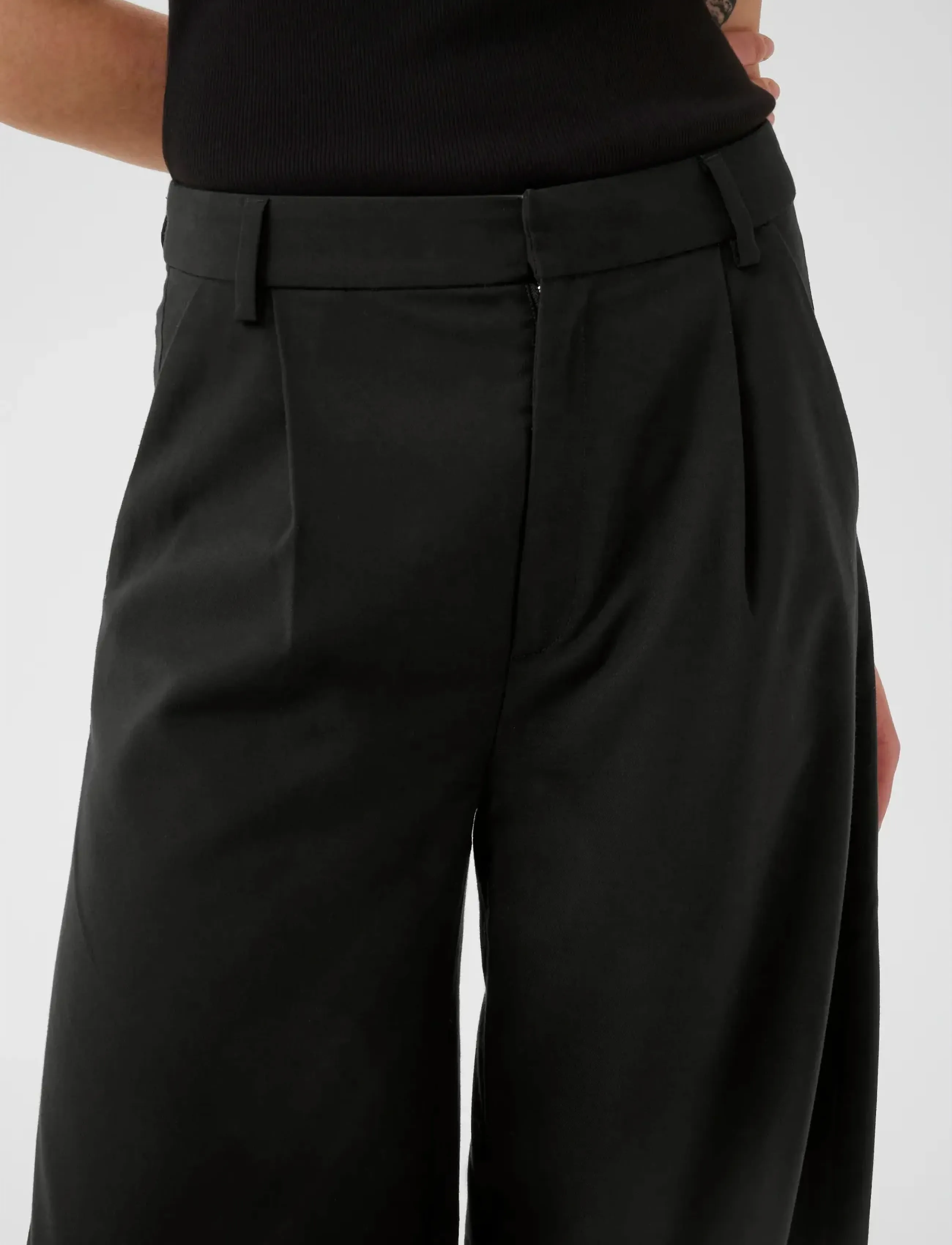 Gestuz - GZcallia MW barrel pants - barrel püksid - black - 5