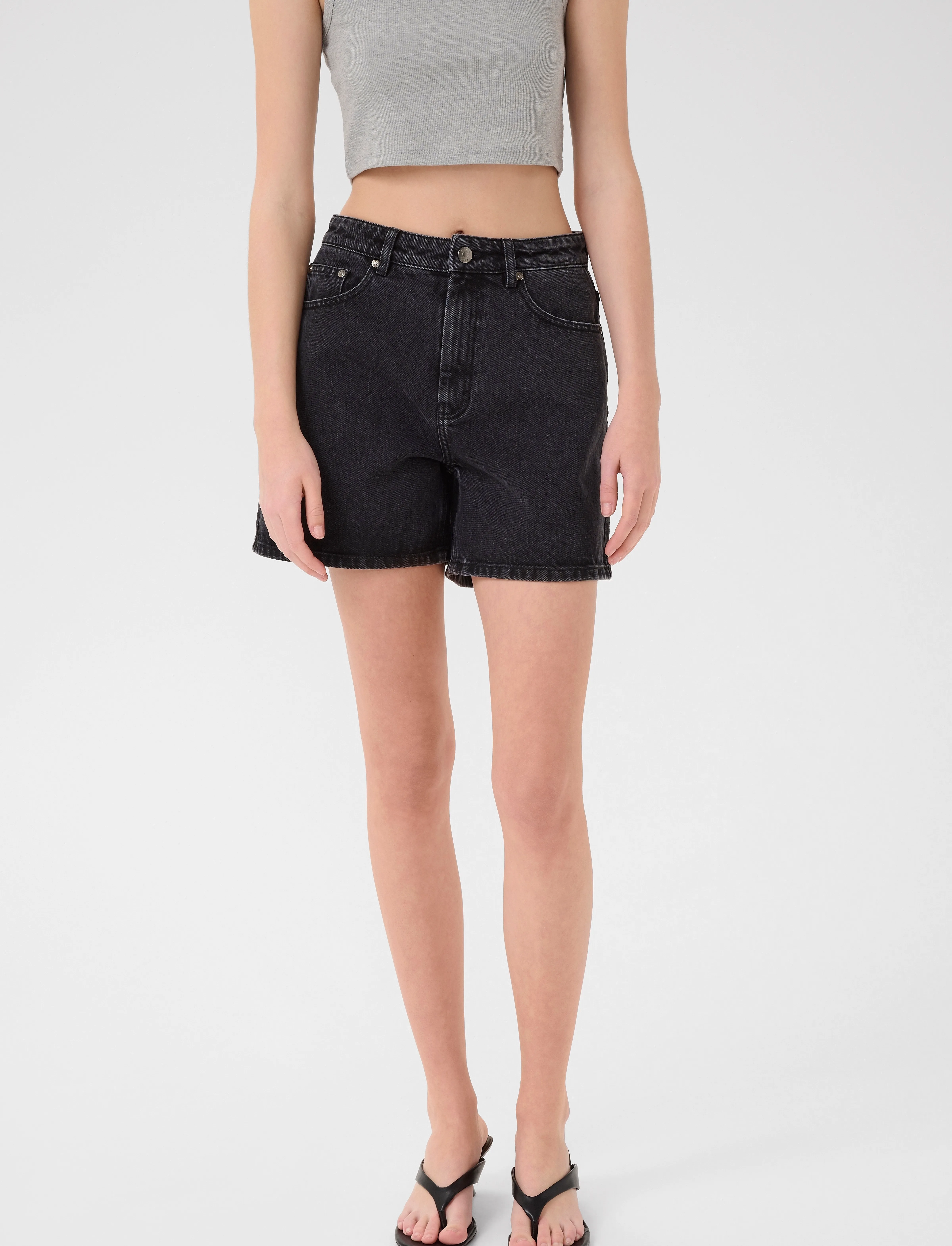 Gestuz Gzdena Hw Shorts, 26 Short, Black, Shorts > Denim Shorts, Dame