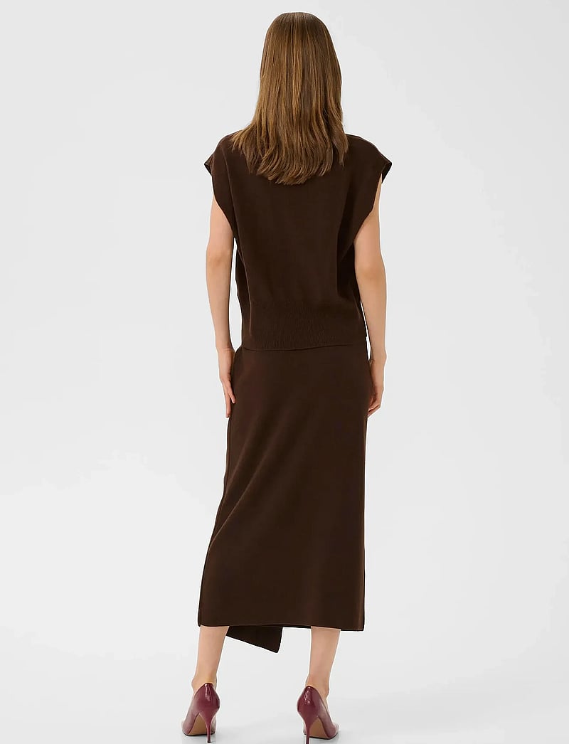 Gestuz - GZmanzi waistcoat - kootud vestid - deep burnt brown - 4