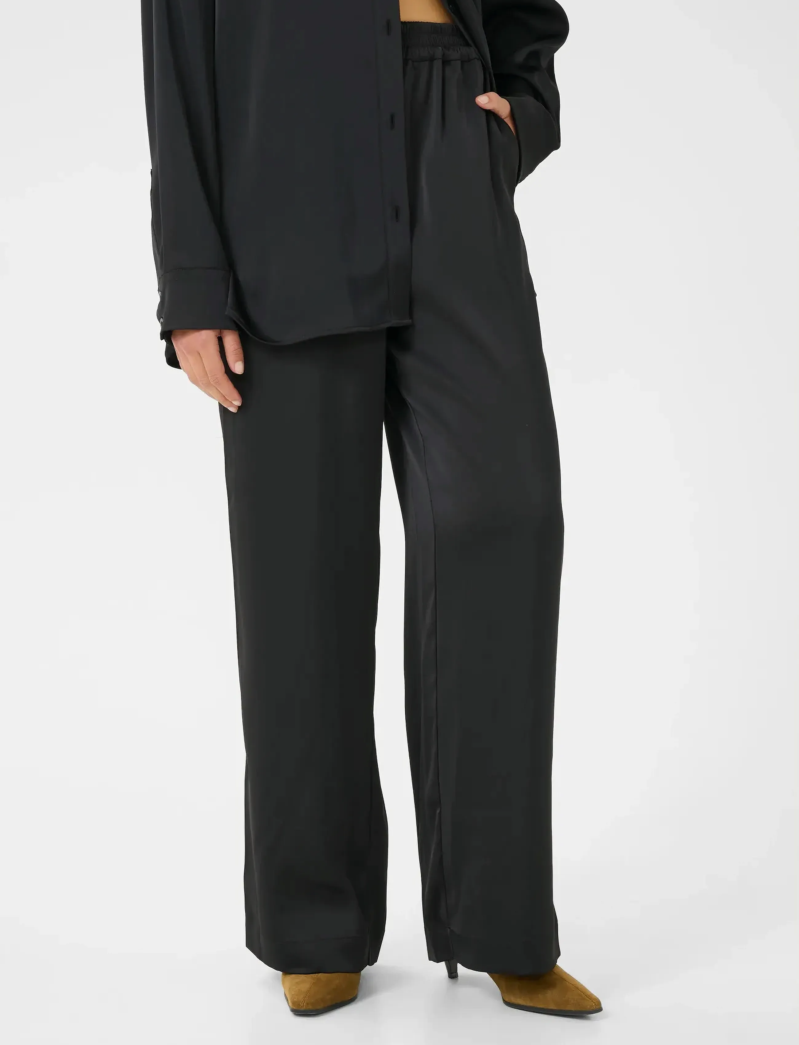 Gestuz GZjessie HW pants NOOS - Trousers - BLACK / black