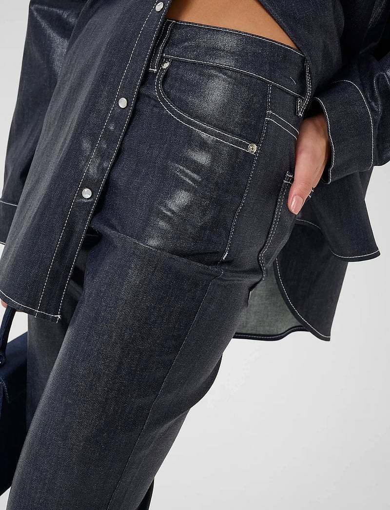 Gestuz - GZpiper HW flared jeans - flared jeans - rinse wash denim - 5