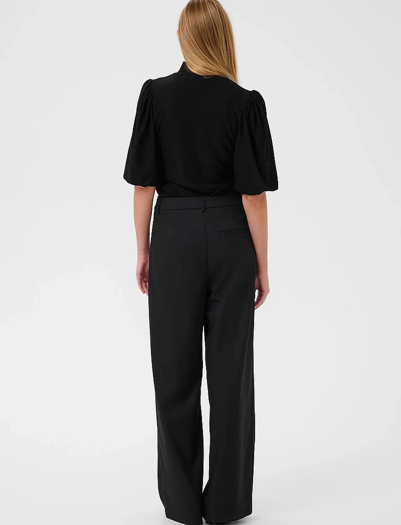 Gestuz - GZrifa button balloon top - short-sleeved blouses - black - 4