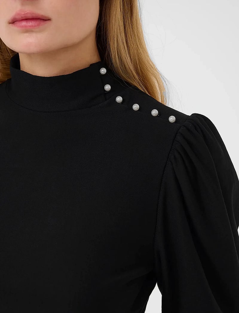 Gestuz - GZrifa button balloon top - short-sleeved blouses - black - 5