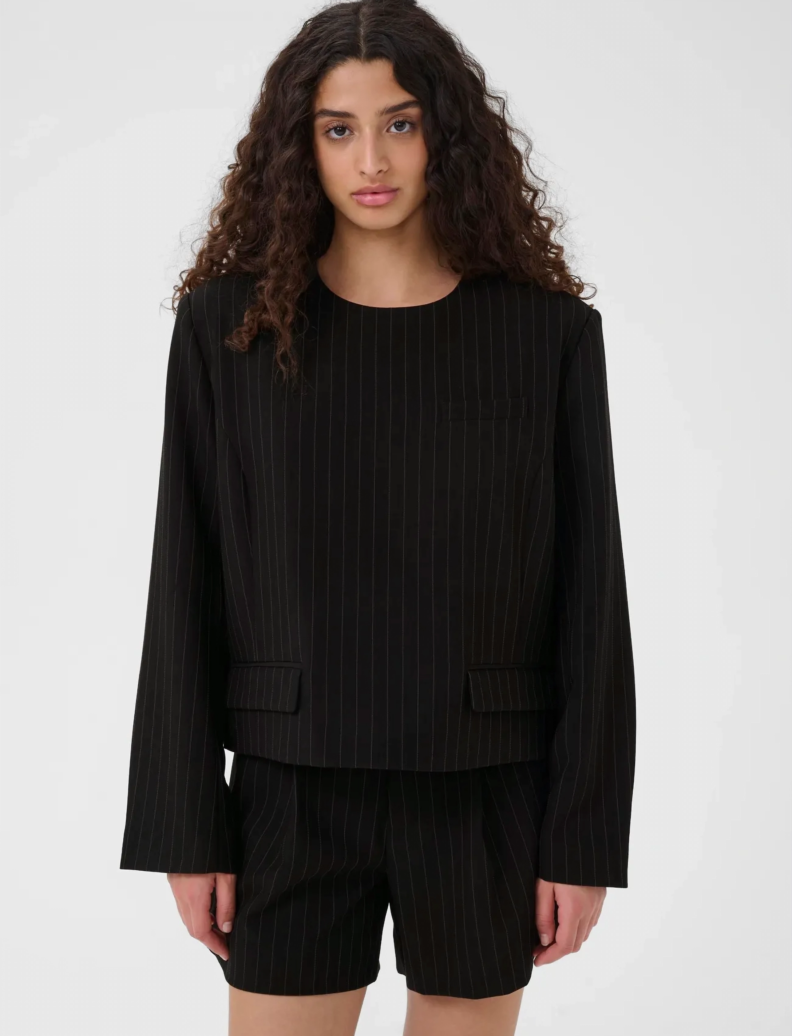 Gestuz Gzjoelle Blouse, 36, Blazer, Schwarz - Cropped Frauen