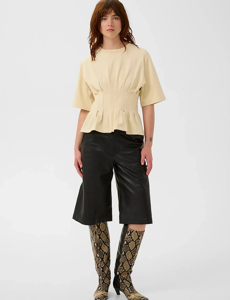 Gestuz - GZallis MW shorts - skinnshorts - black - 3