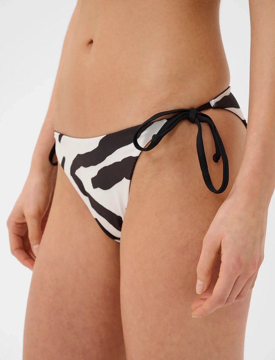 Gestuz - GZzaiba bikini bottom - bikinio kelnaitės su raišteliais - graphic black white animal - 5
