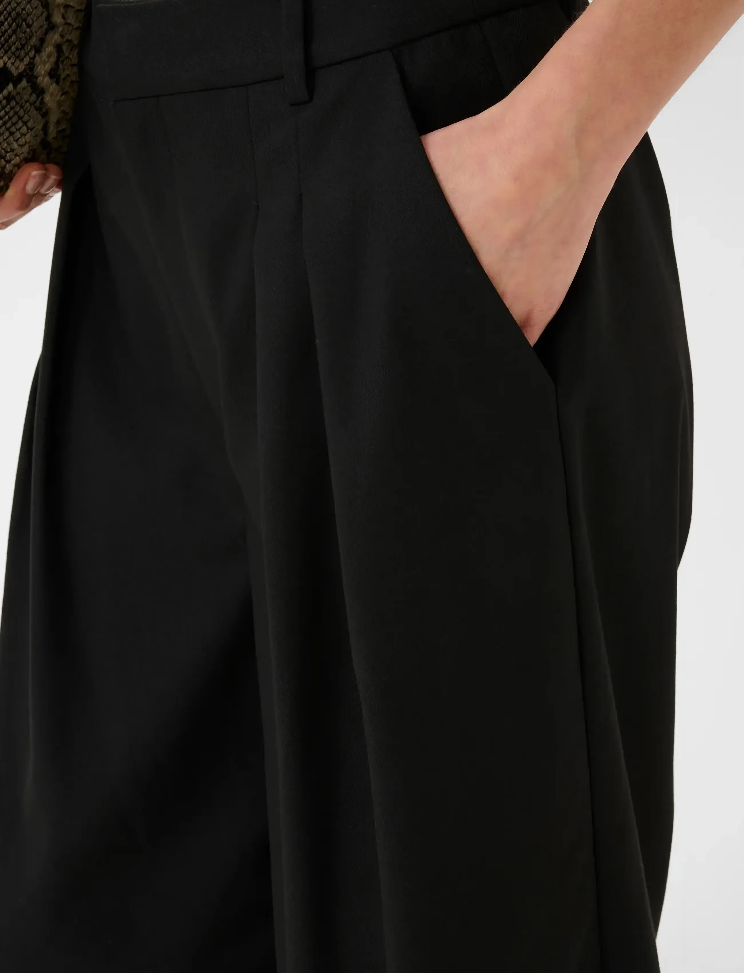 Gestuz - GZpaula HW wide shorts - casual shorts - black - 5