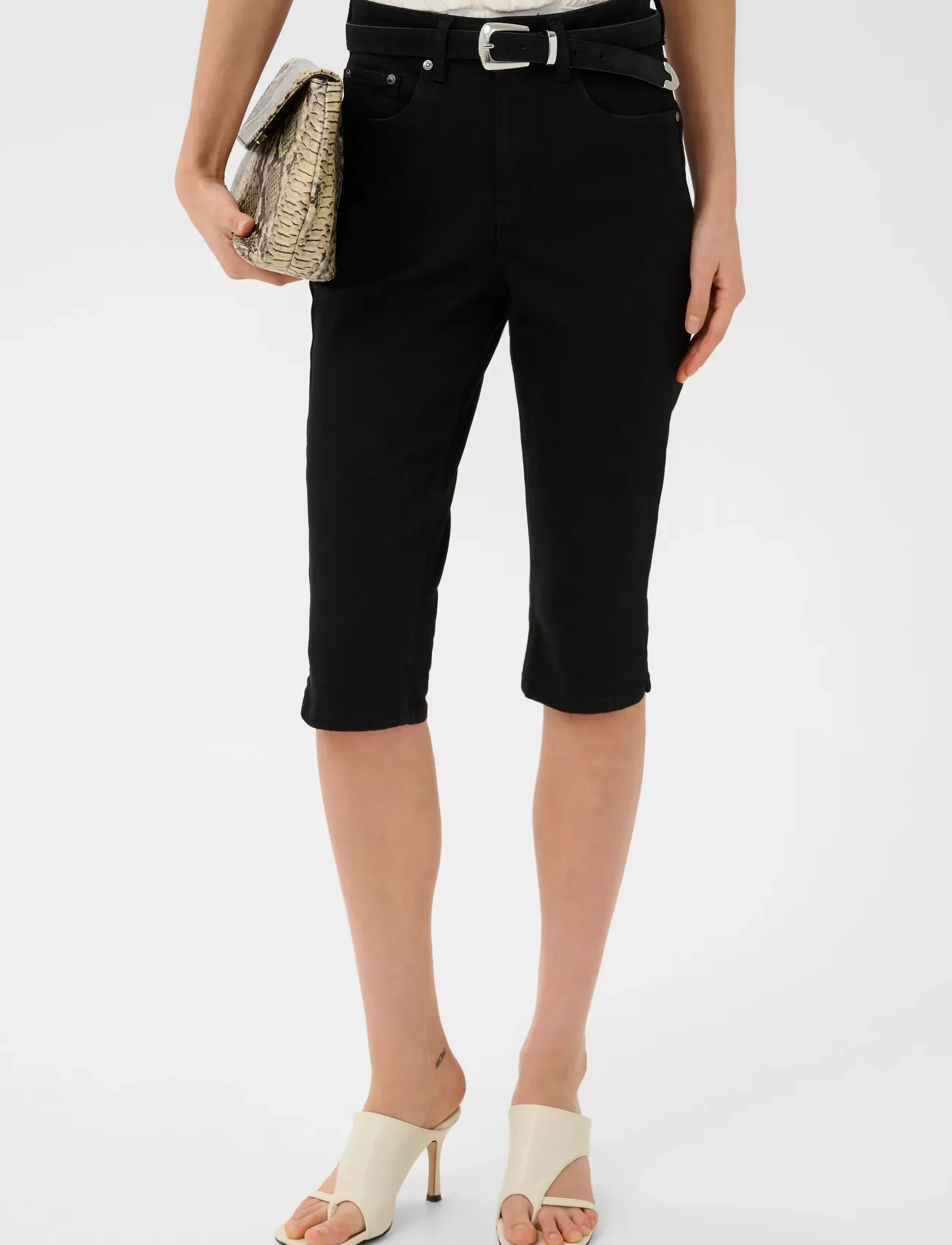 Gestuz GZrinola HW capri - Tøj - BLACK / black