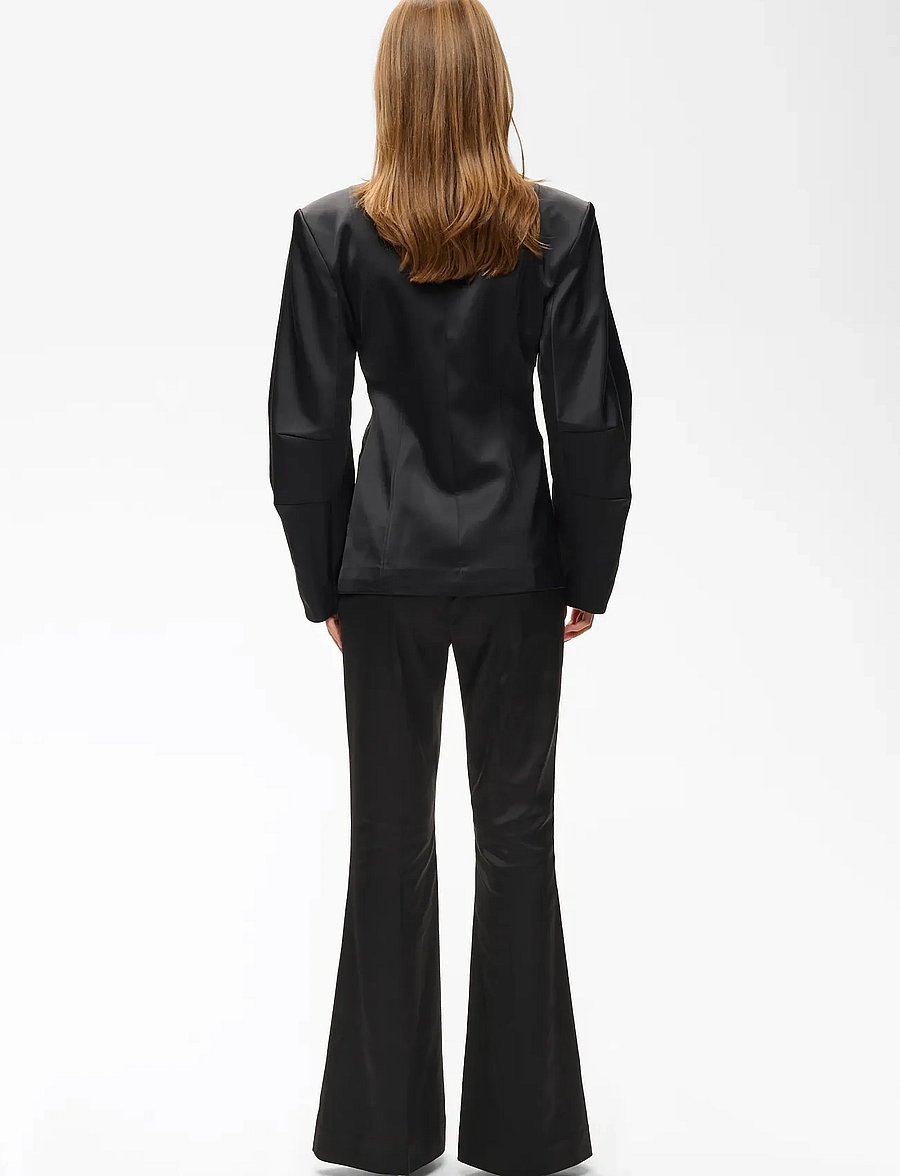 Gestuz - GZtitta satin blazer - enkeltradede blazere - black - 4
