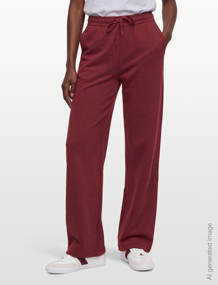 Gina Tricot - Iconic sweatpants - mode trends - maroon banner - 3