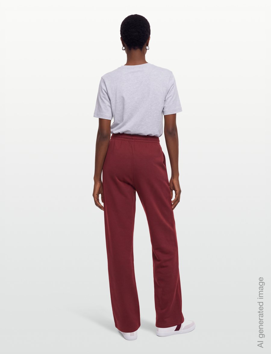 Gina Tricot - Iconic sweatpants - mode trends - maroon banner - 4