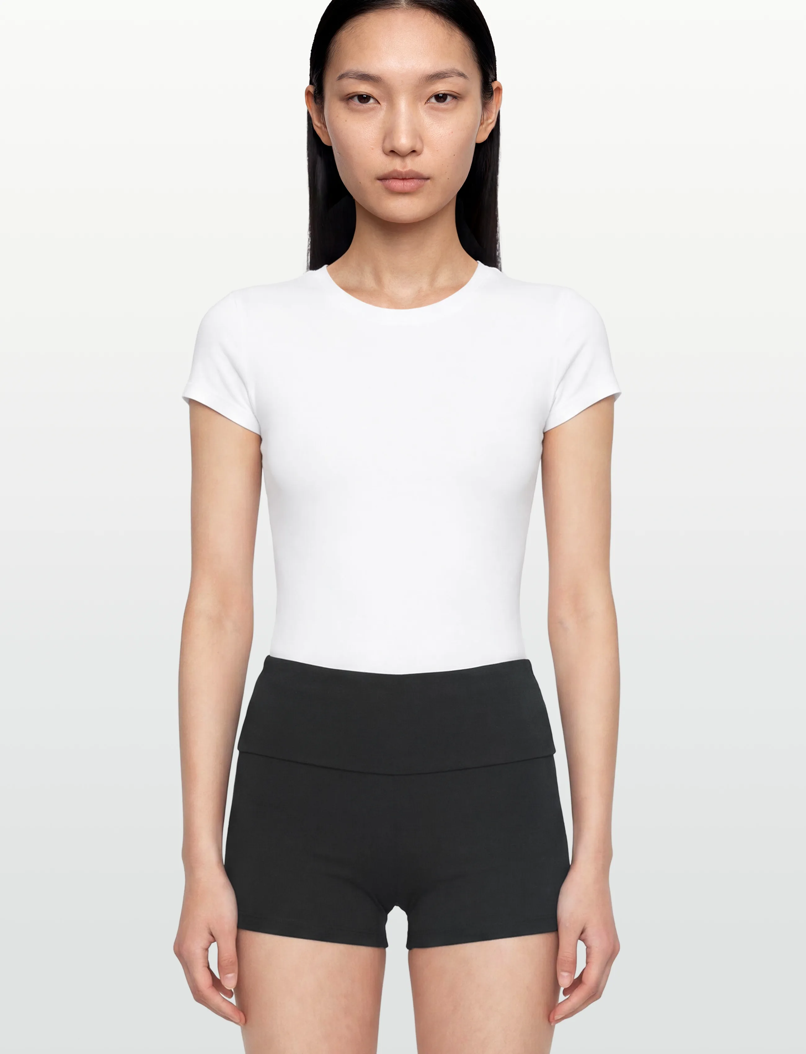 Gina Tricot - Basic folded hotpants - 1/2 længde - black (9000) - 3