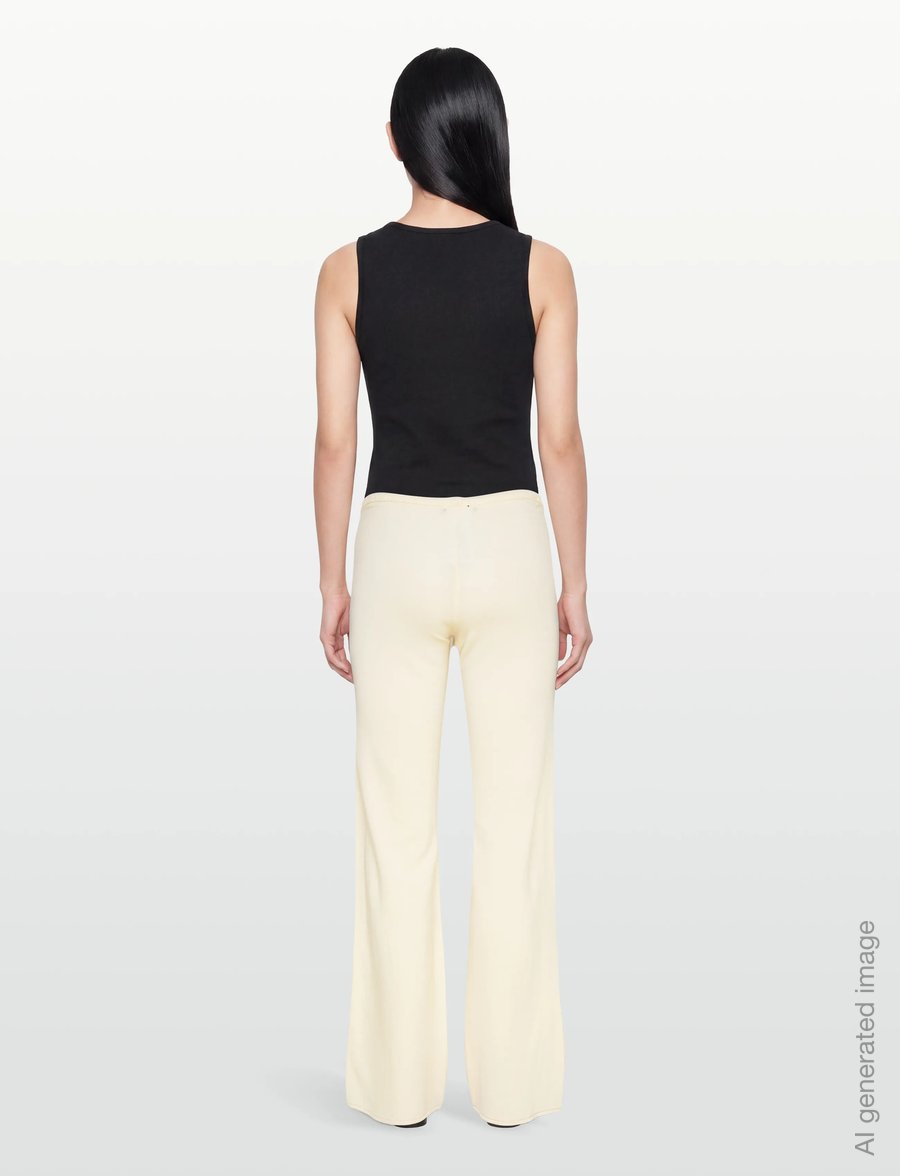 Gina Tricot - Knitted trousers - utsvängda byxor - vanilla - 4