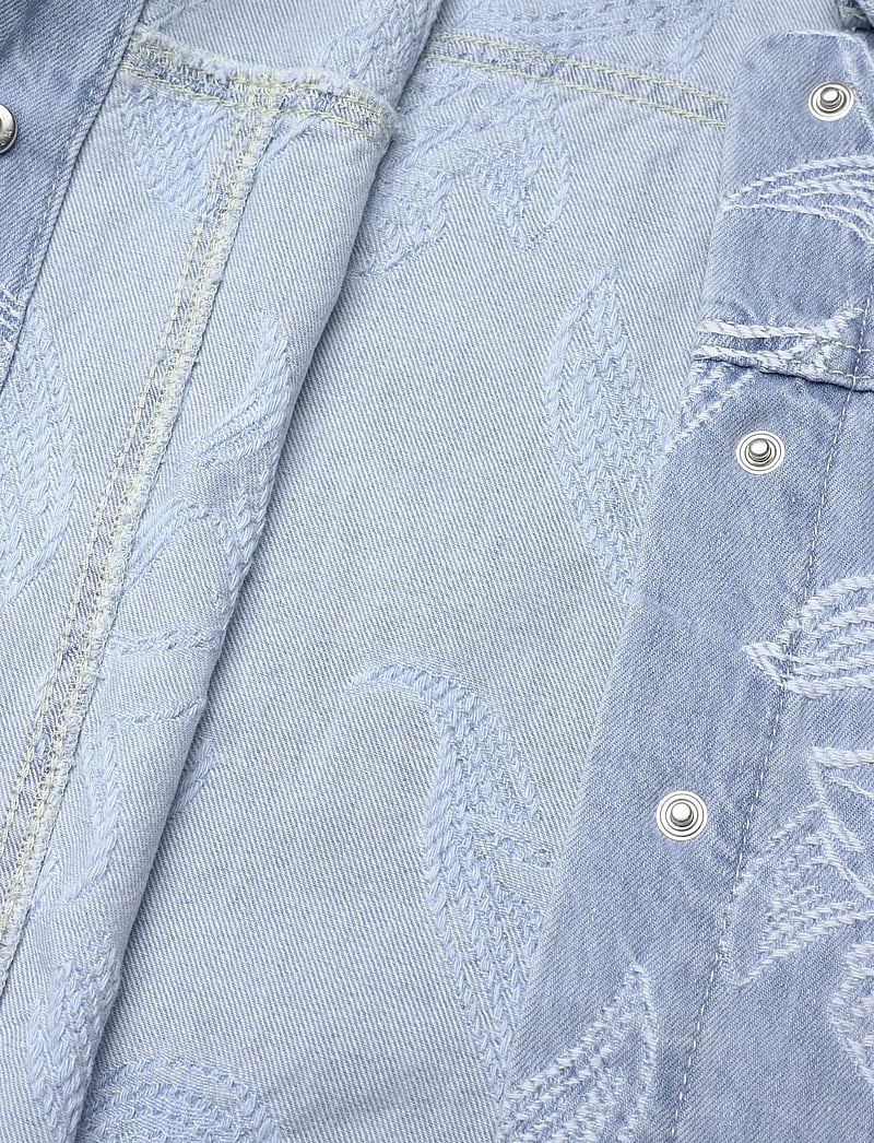 Gina Tricot - Embroidery denim shirt - kevadjoped - blue - 3