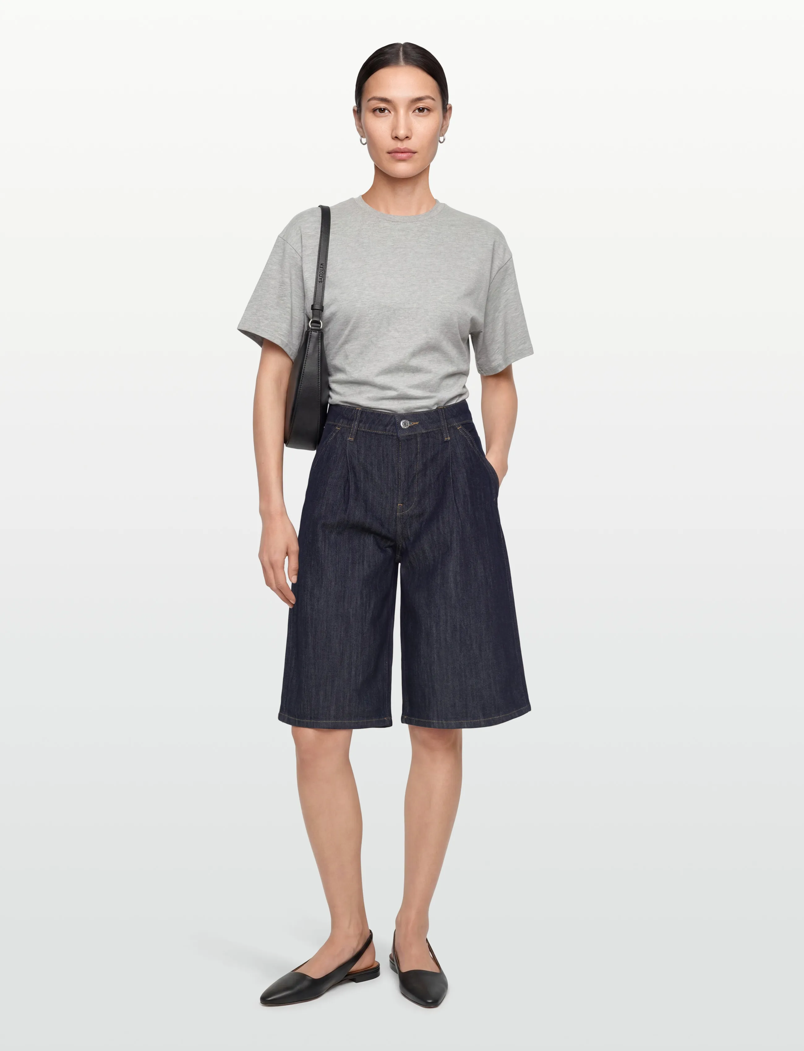 Gina Tricot Tailored Long Denim Shorts, 36, Marineblau - Frauen