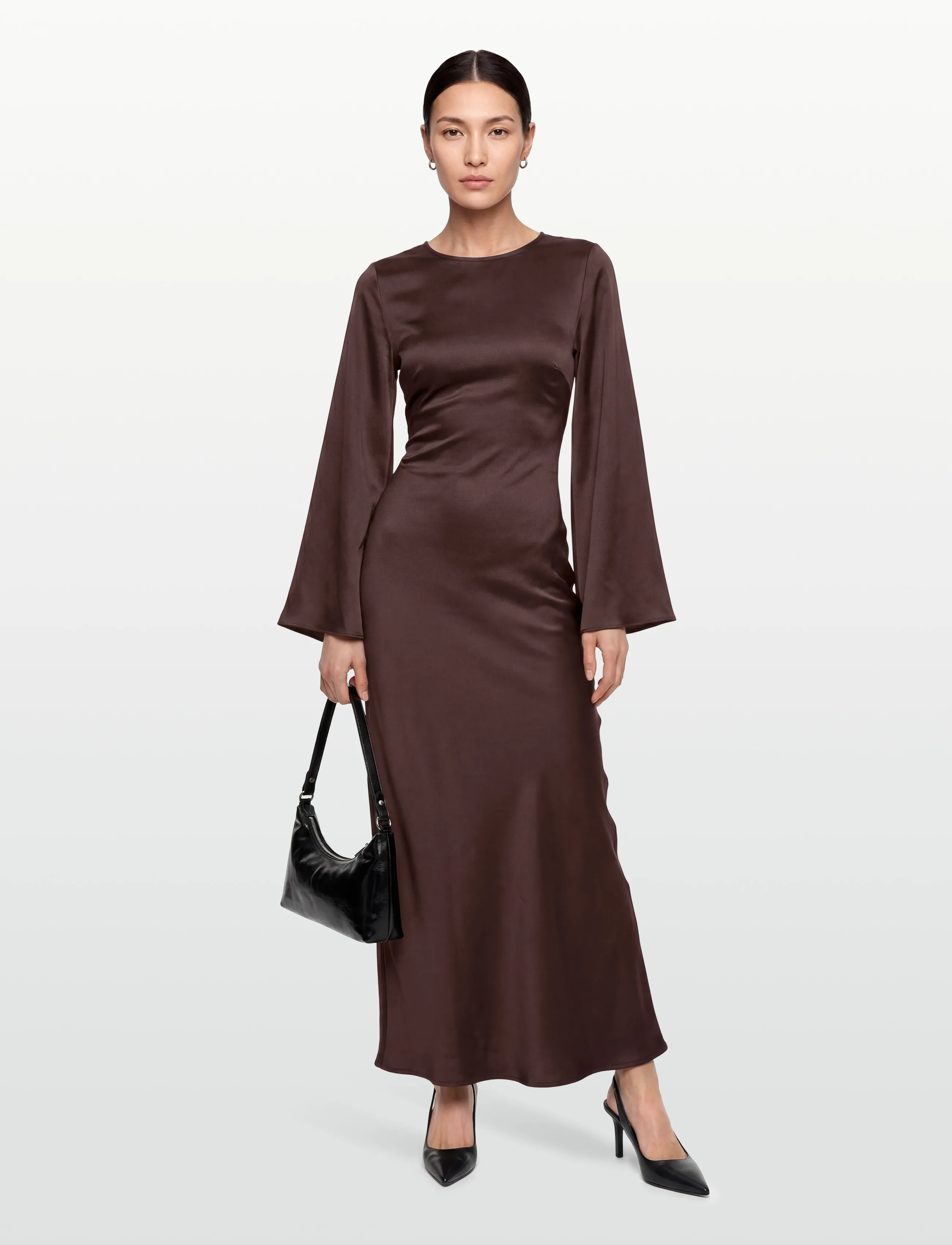 Gina Tricot Satin wide sleeve maxi dress - Klänningar - BROWN / brown
