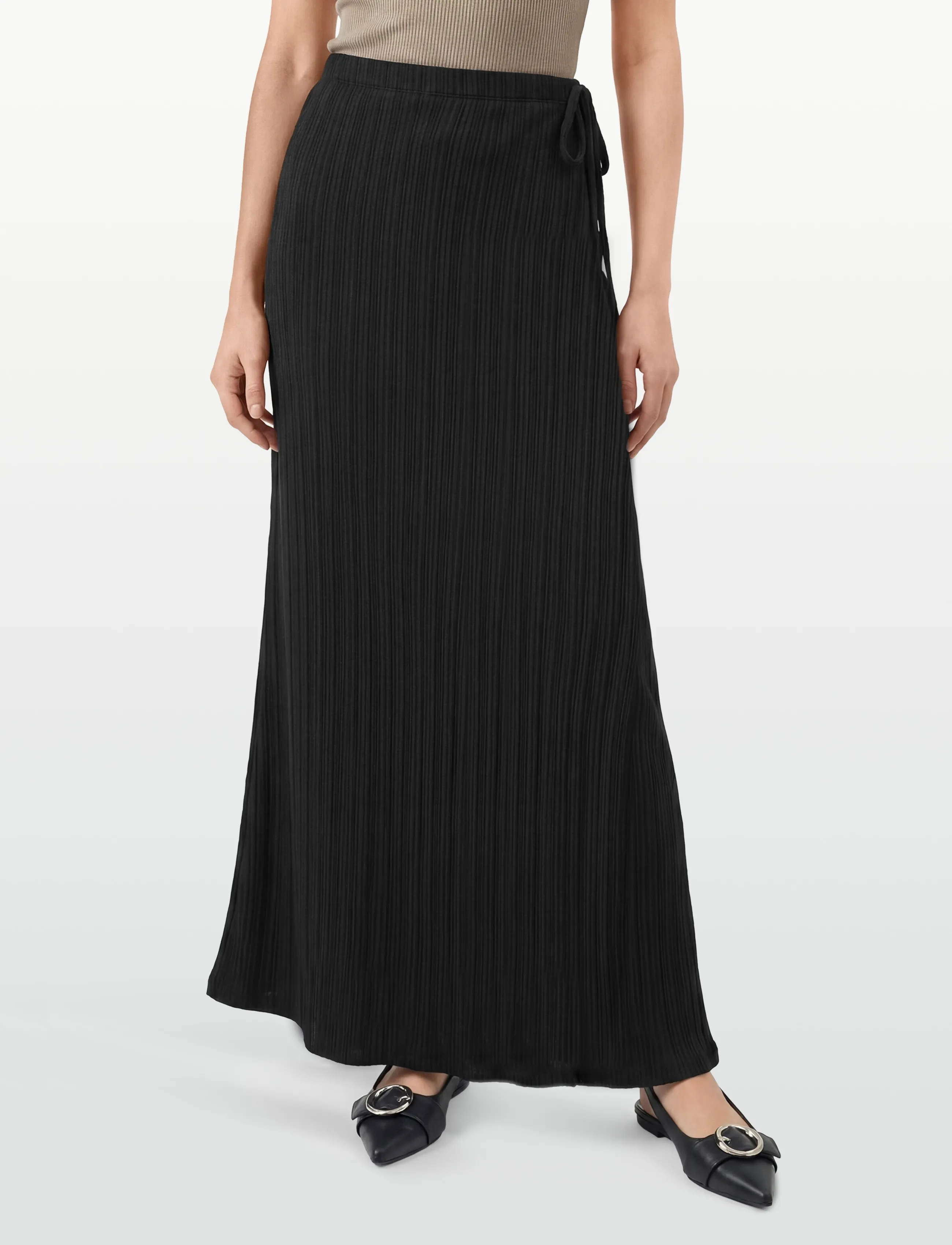 Gina Tricot - Tie detail maxi skirt - strikkede nederdele - black (9000) - 3