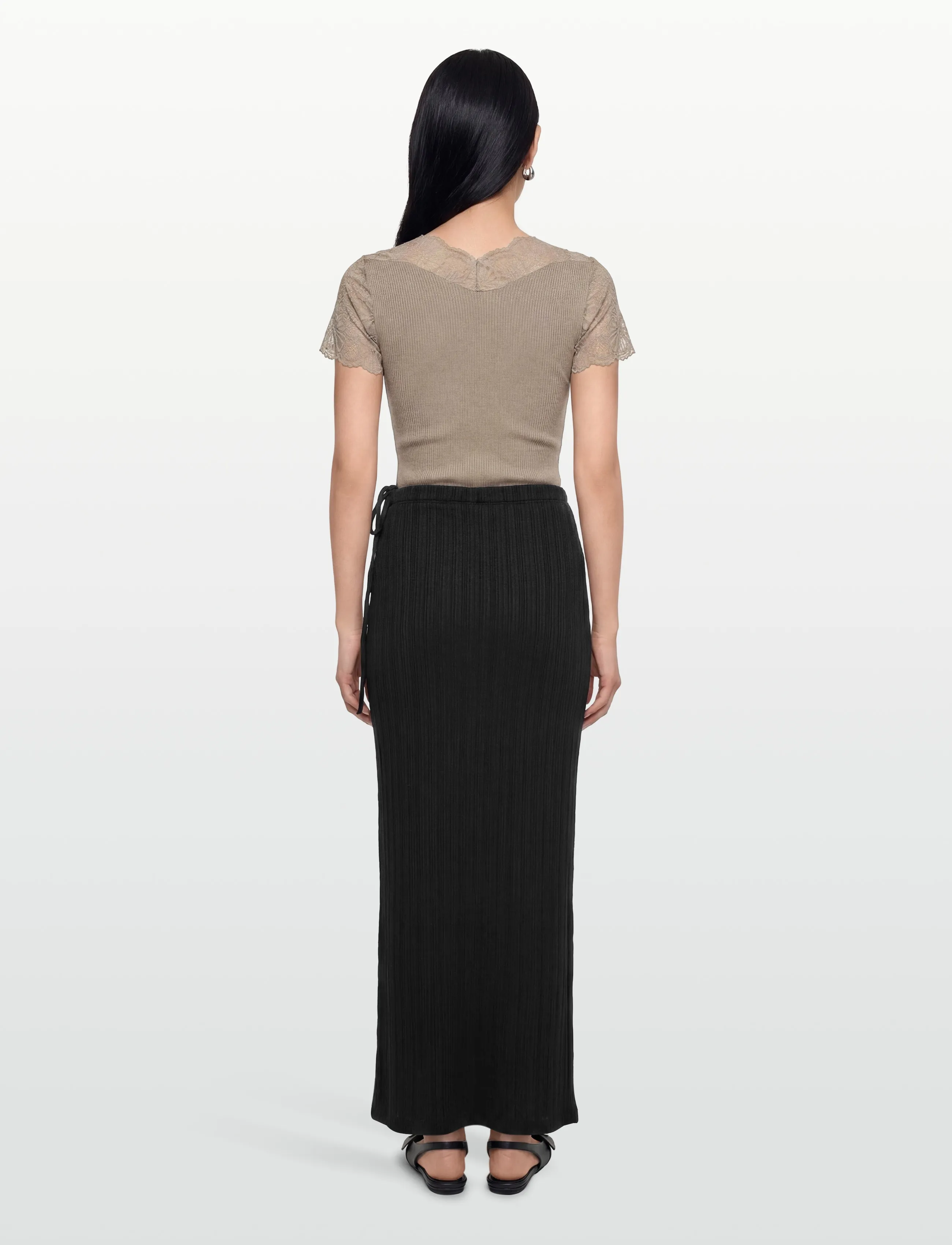Gina Tricot - Tie detail maxi skirt - strikkede nederdele - black (9000) - 4