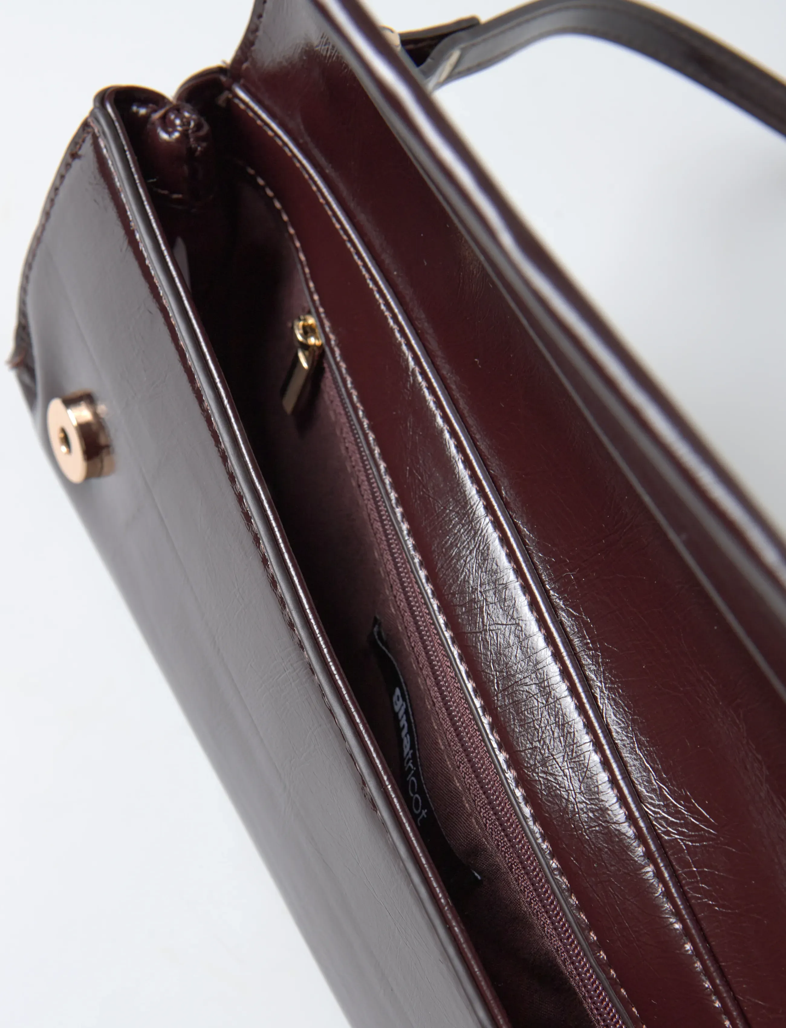 Gina Tricot - Small patent shoulder bag - burgundy (4670) - 4