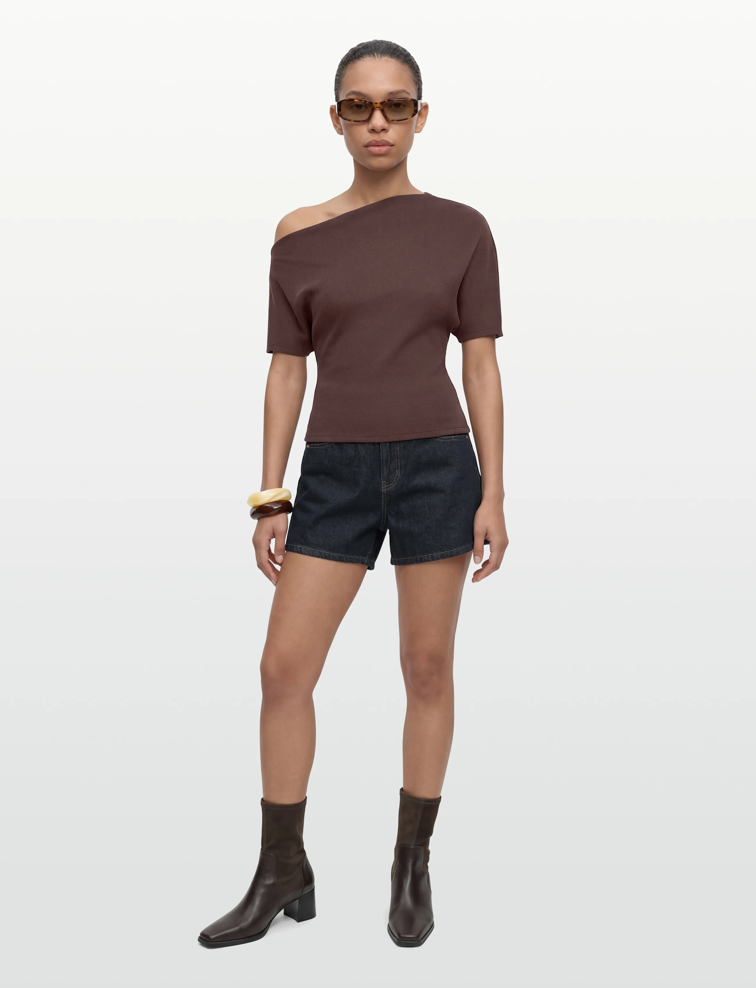 Gina Tricot Soft asymmetric top - T-shirts & Toppe - SEAL BROWN (7083) / brown