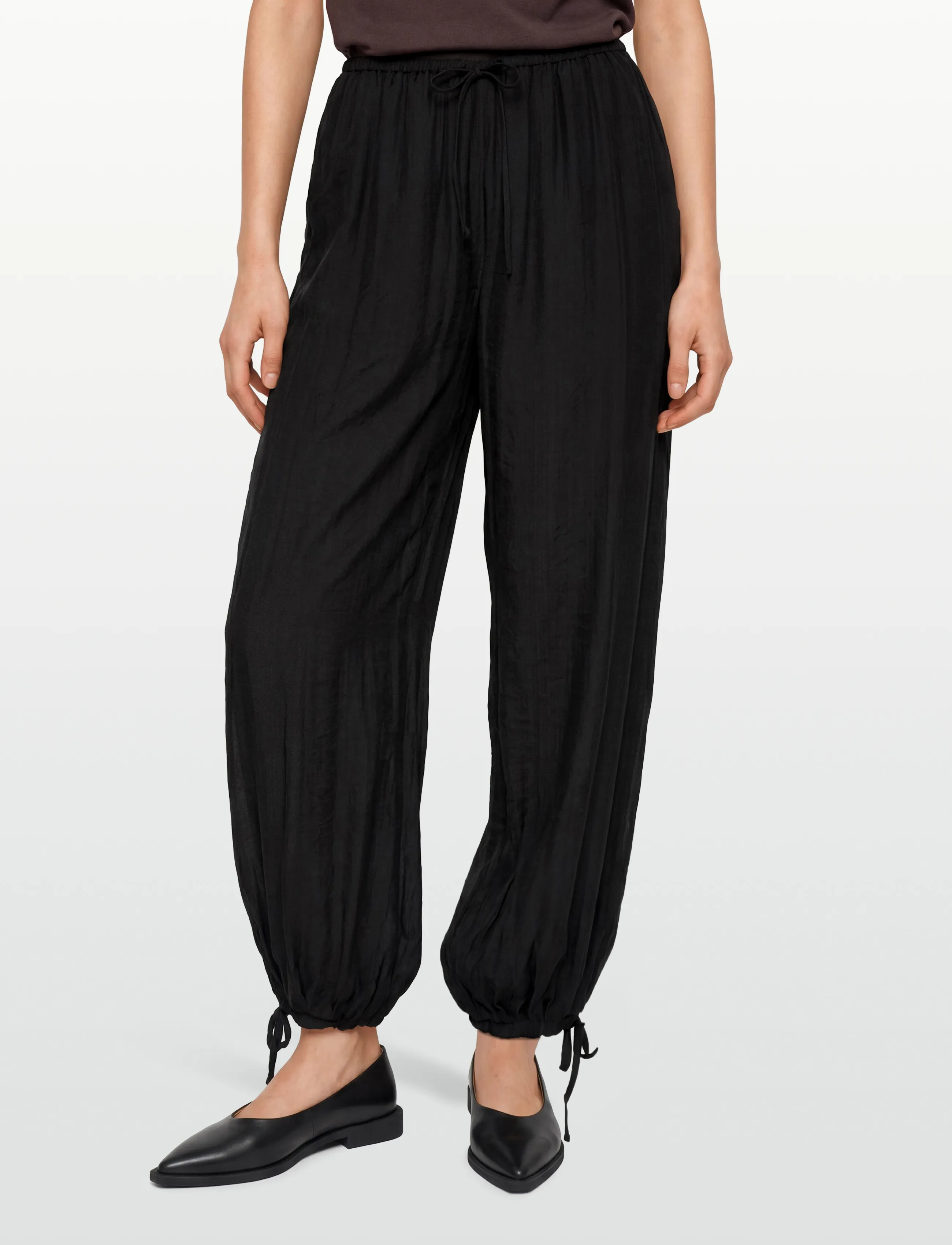 Gina Tricot - Sheer balloon trousers - barrel-püksid - black (9000) - 3