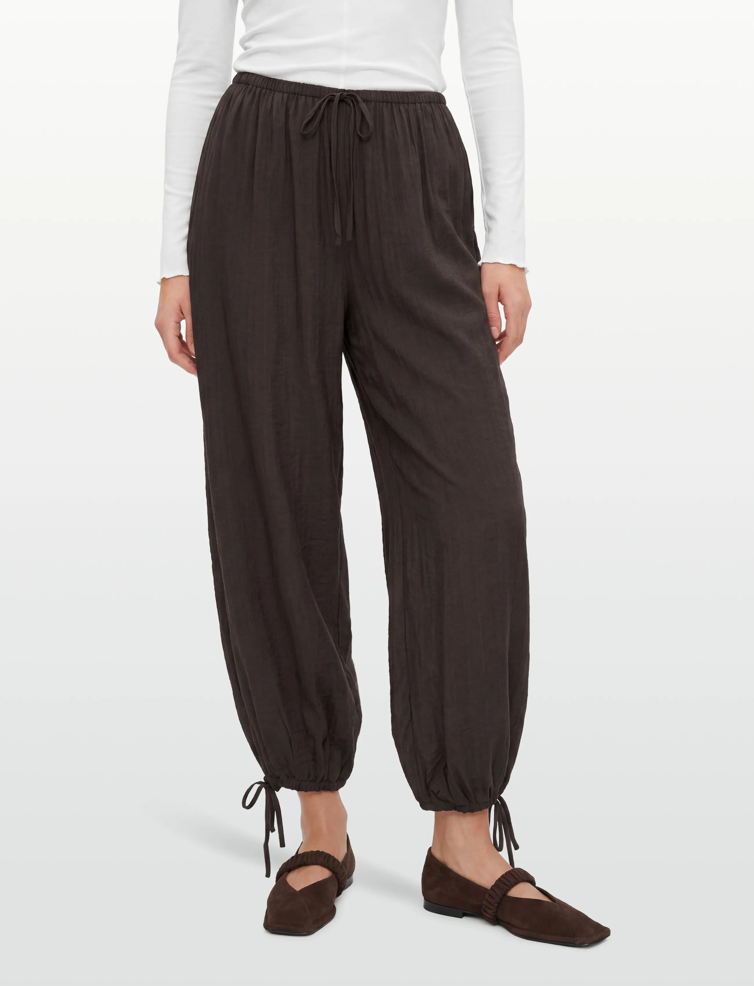 Gina Tricot - Sheer balloon trousers - barrelbyxor - dark brown (7180) - 3